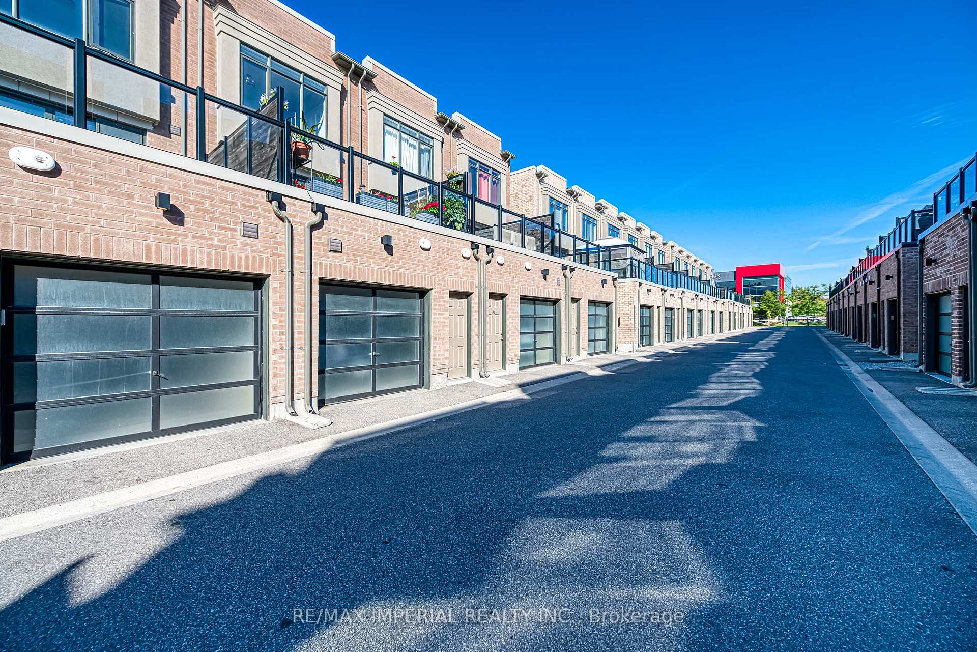 Photo 40 of 173 Salterton Circle, Vaughan, Rural Vaughan — HOMEH