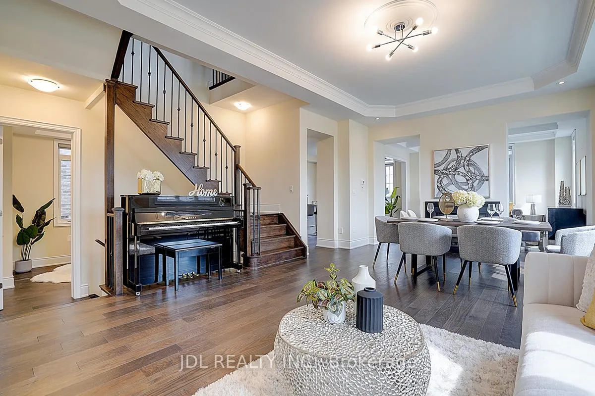 Photo 7 of 1 Alex Black Street, Vaughan, Patterson — HOMEH