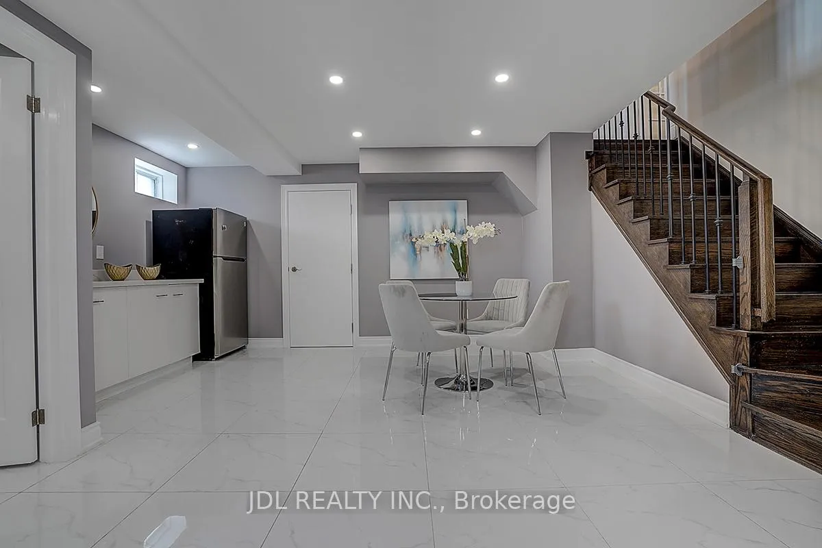 Photo 39 of 1 Alex Black Street, Vaughan, Patterson — HOMEH