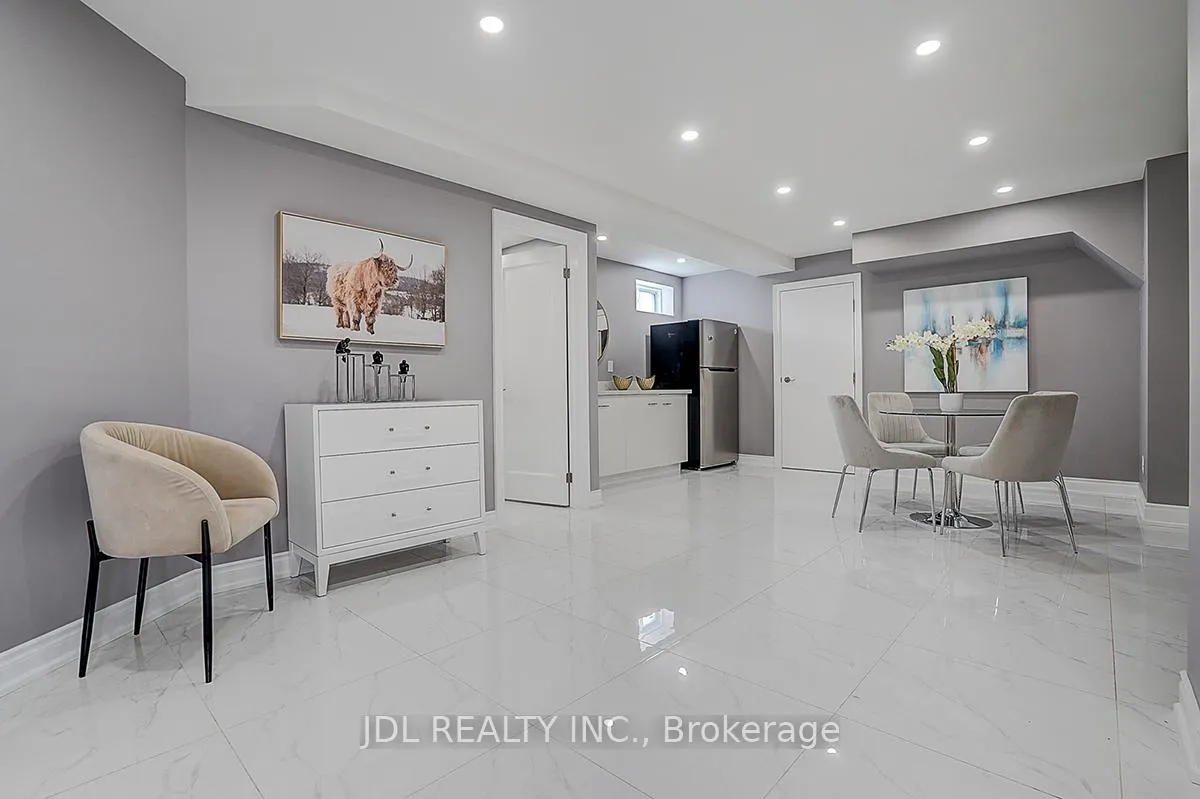 Photo 43 of 1 Alex Black Street, Vaughan, Patterson — HOMEH