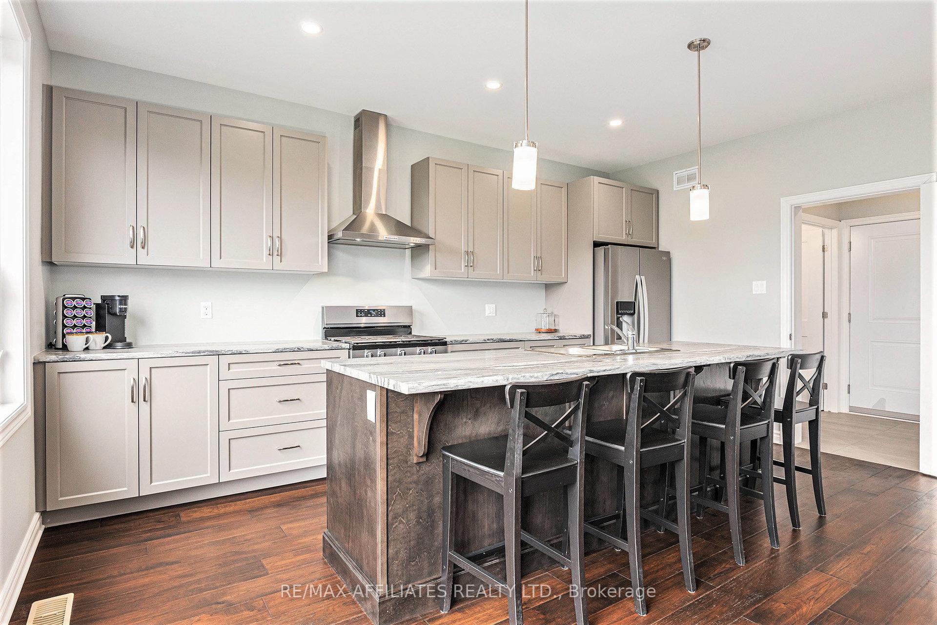 Photo 7 of 137 Seabert Drive, Arnprior — HOMEH