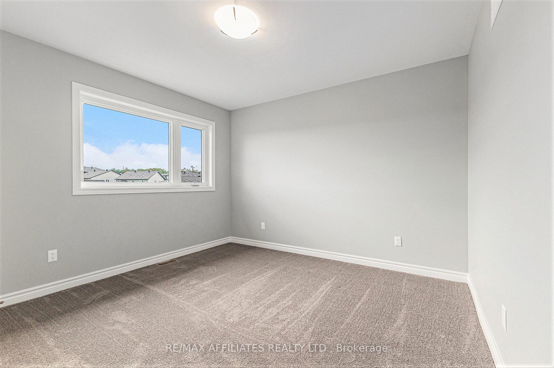Photo 17 of 137 Seabert Drive, Arnprior — HOMEH