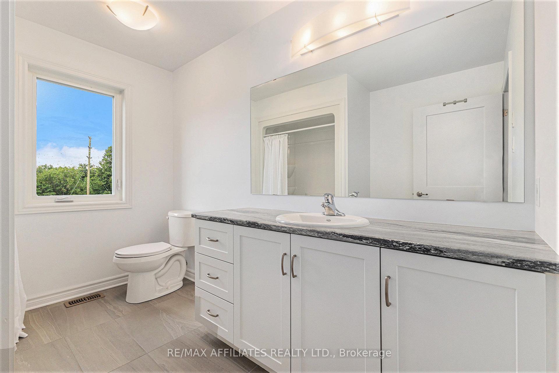 Photo 18 of 137 Seabert Drive, Arnprior — HOMEH