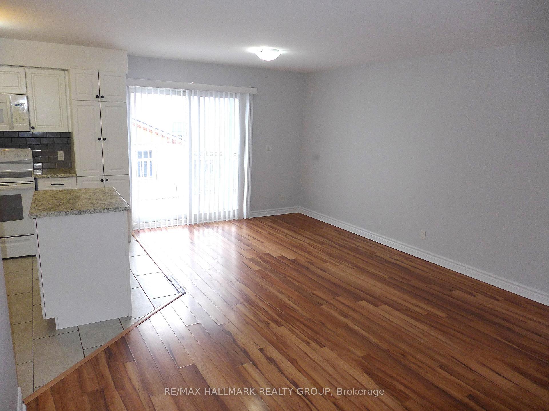 Photo 2 of Unit 2, 216 Carillon Street, Ottawa, Vanier — HOMEH