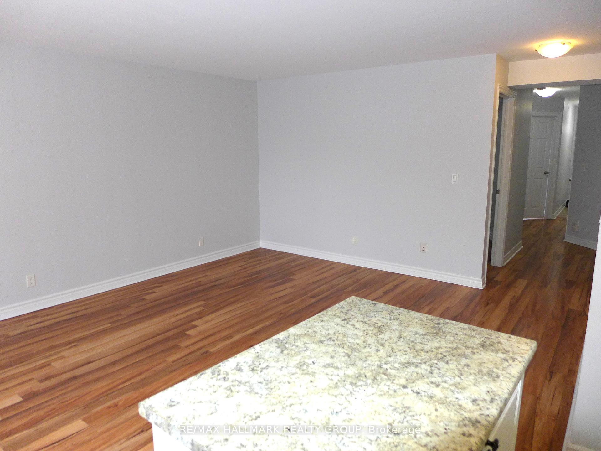 Photo 9 of Unit 2, 216 Carillon Street, Ottawa, Vanier — HOMEH