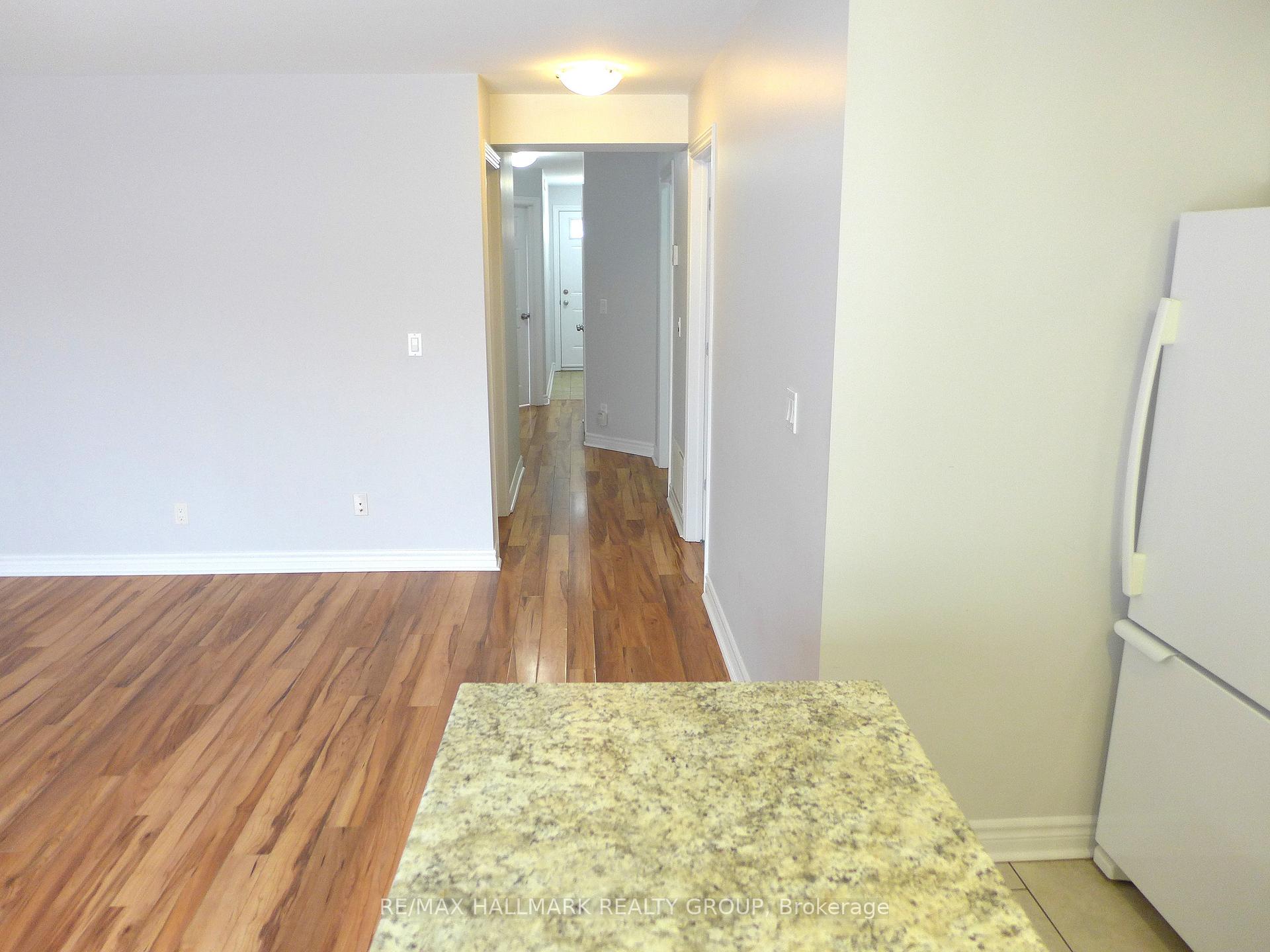 Photo 10 of Unit 2, 216 Carillon Street, Ottawa, Vanier — HOMEH