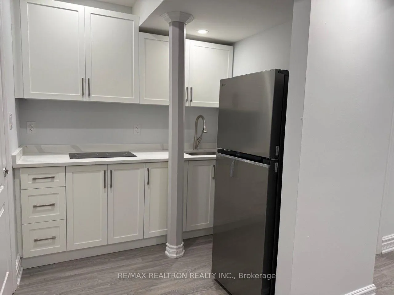 Photo 5 of Unit Basement Unit 2, 206 Corner Ridge Road, Aurora, Aurora Highlands — HOMEH