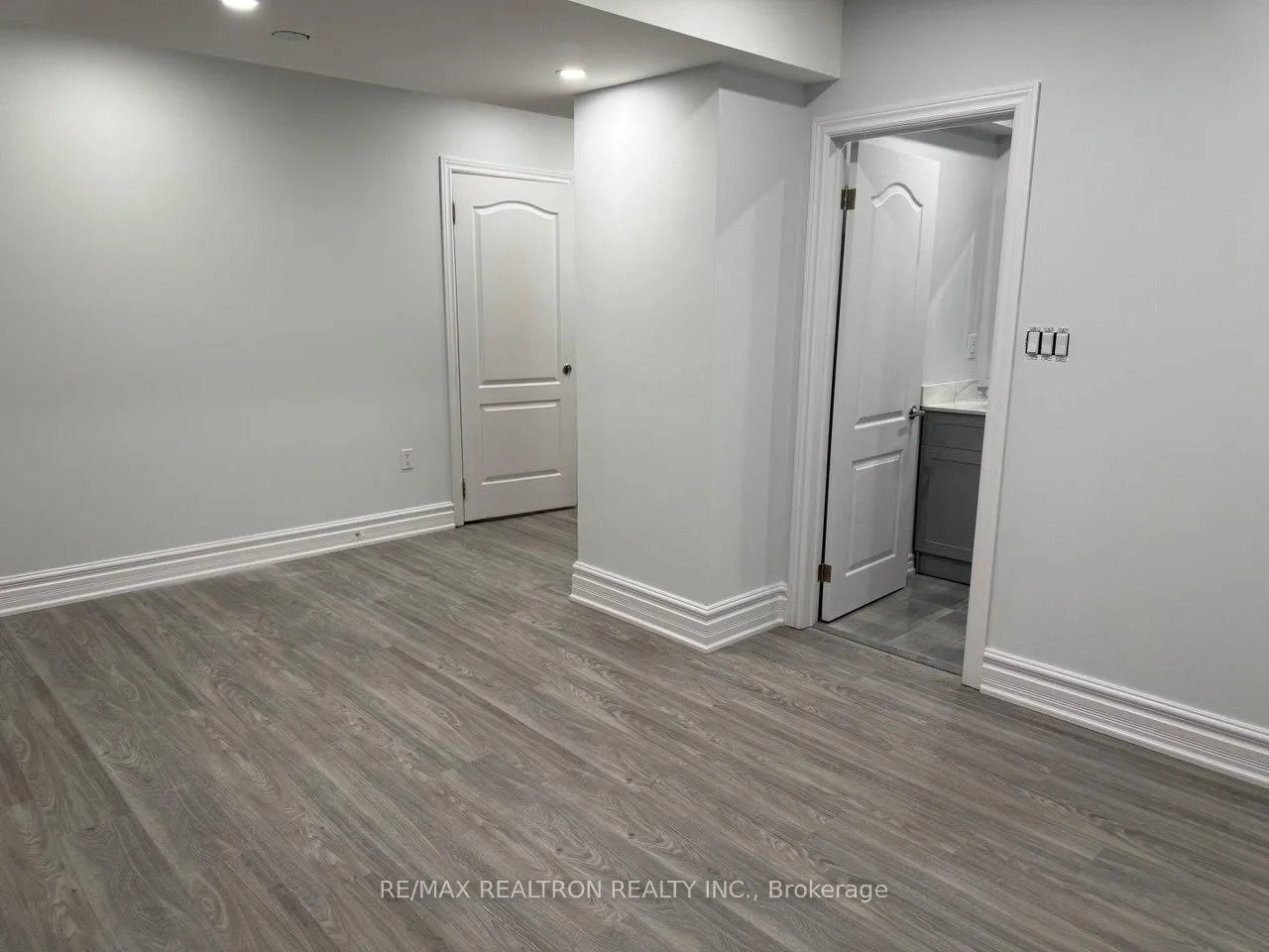 Photo 7 of Unit Basement Unit 2, 206 Corner Ridge Road, Aurora, Aurora Highlands — HOMEH