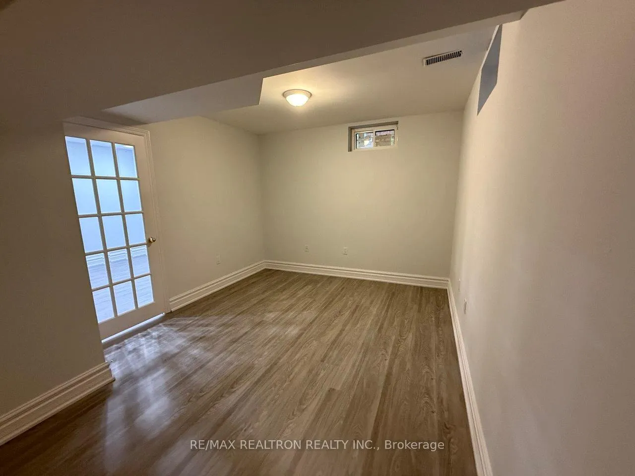 Photo 8 of Unit Basement Unit 2, 206 Corner Ridge Road, Aurora, Aurora Highlands — HOMEH