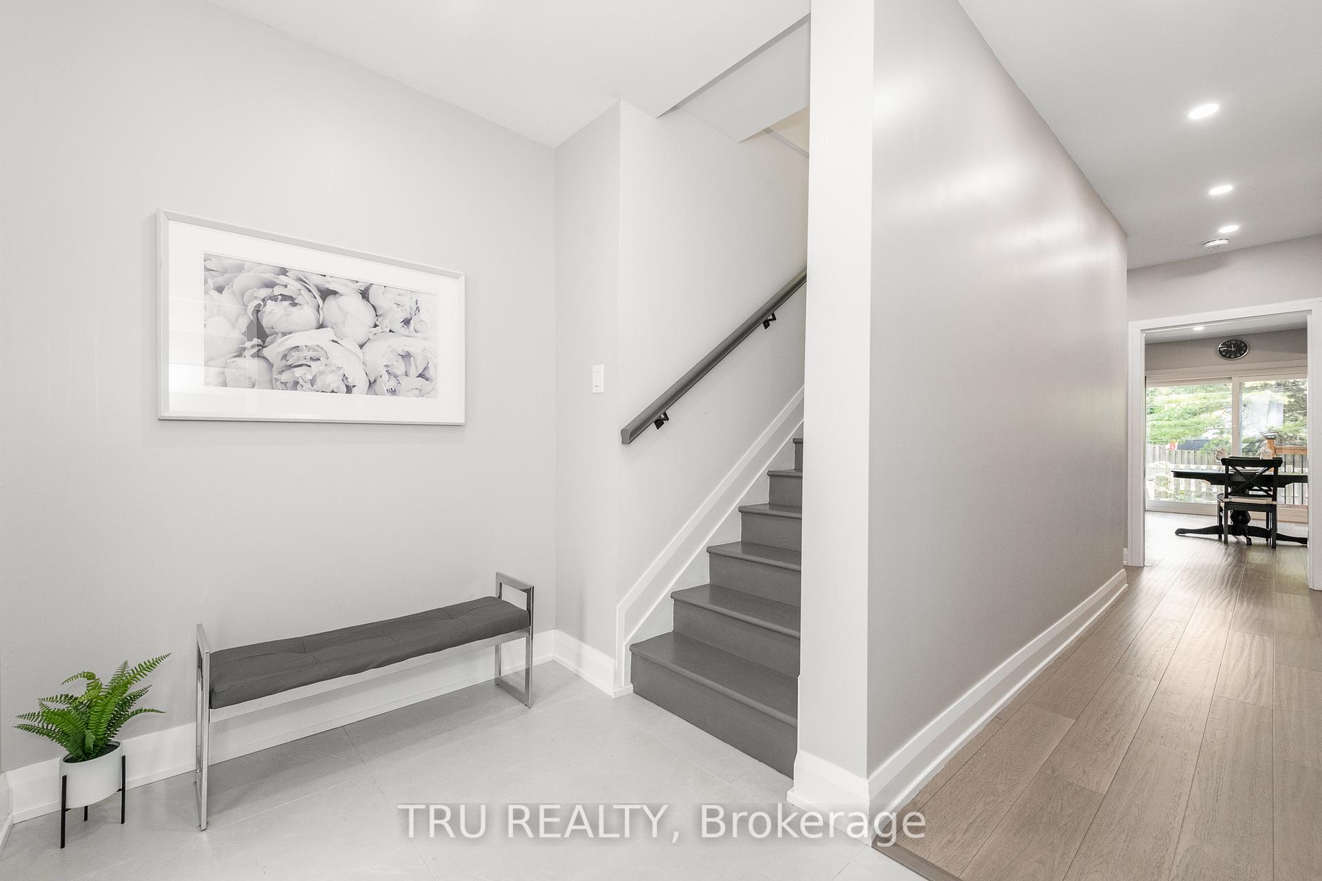 Photo 7 of 381 North River Road, Ottawa, Vanier — HOMEH