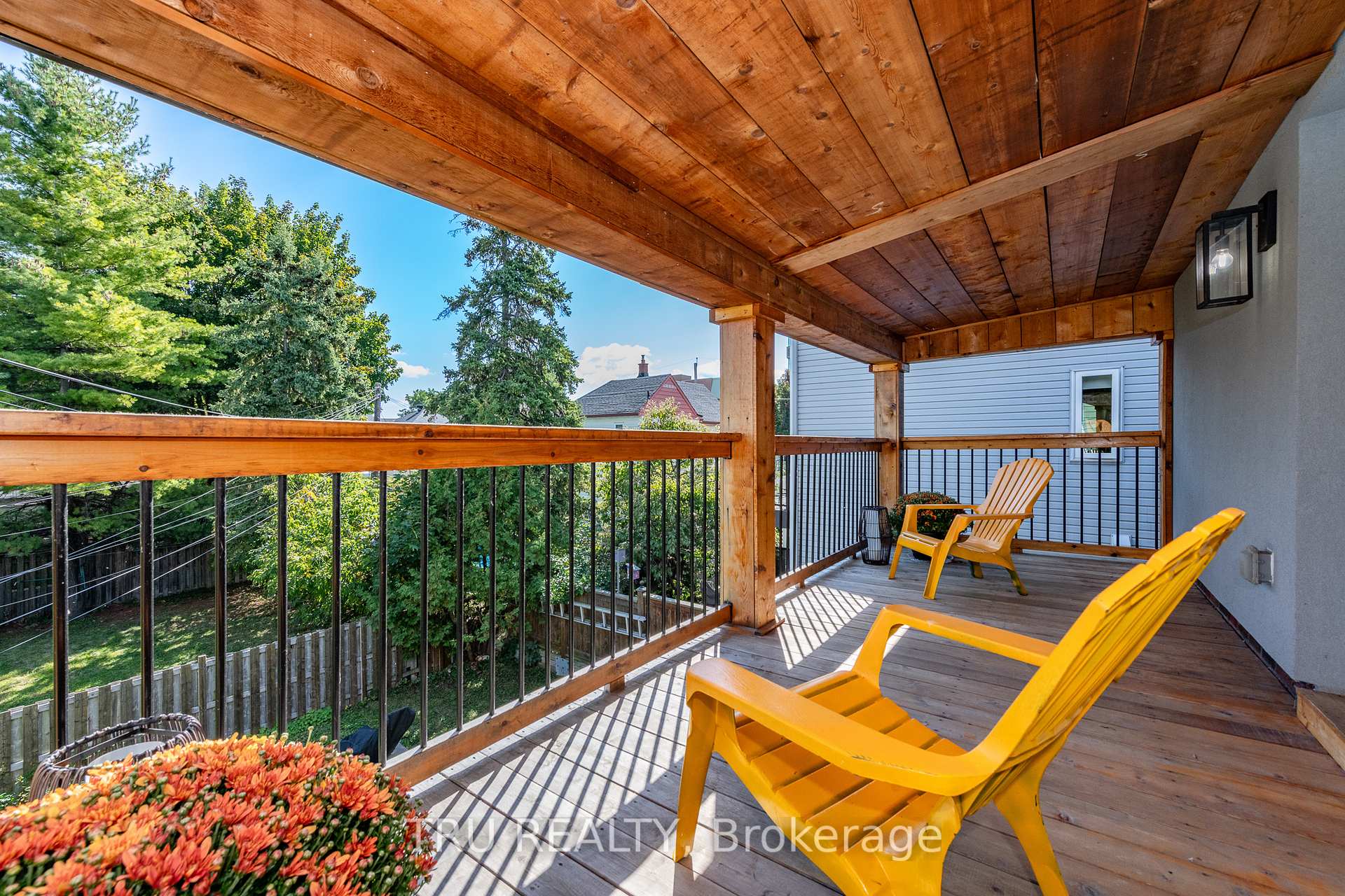 Photo 30 of 381 North River Road, Ottawa, Vanier — HOMEH