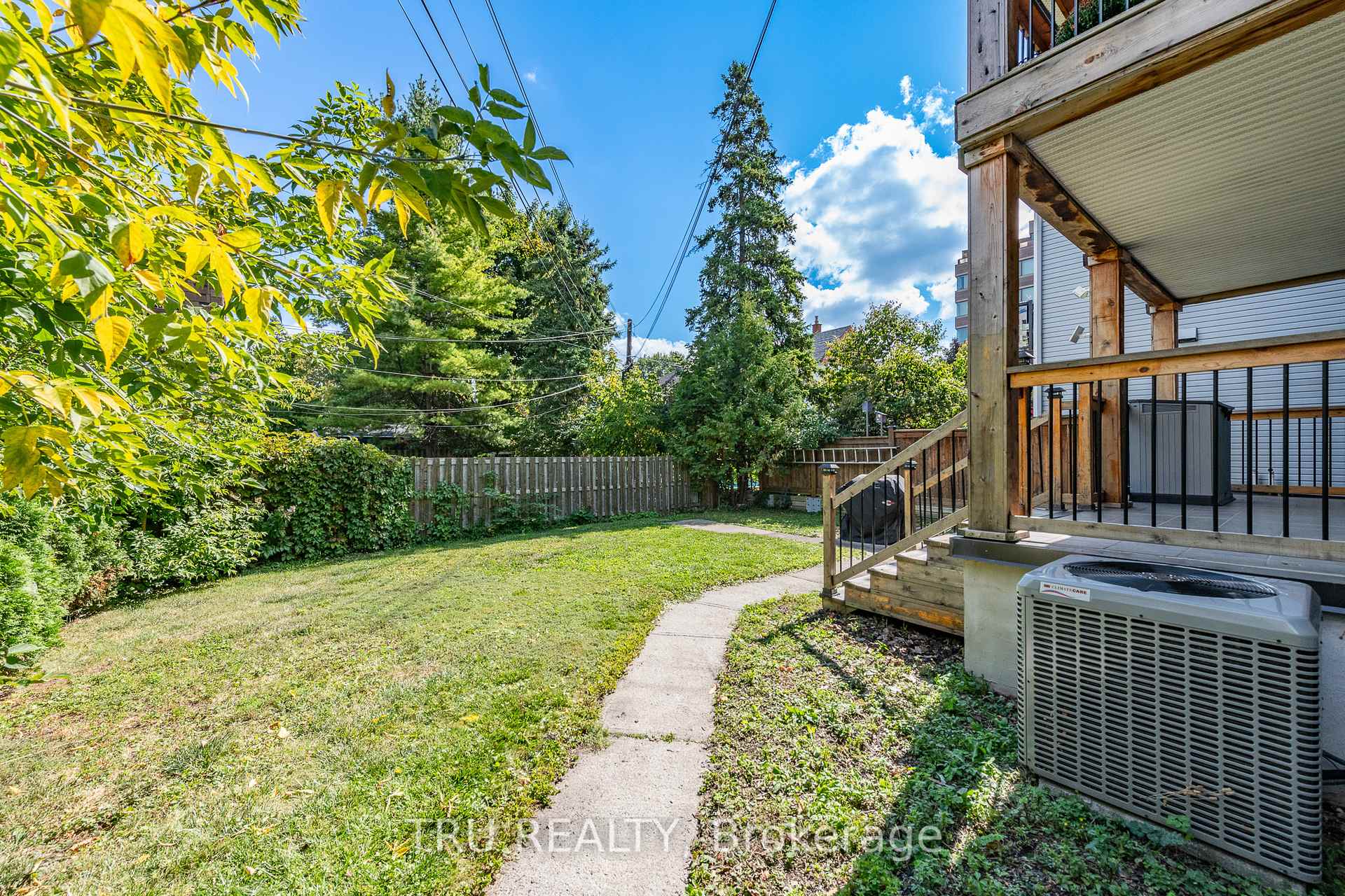 Photo 38 of 381 North River Road, Ottawa, Vanier — HOMEH
