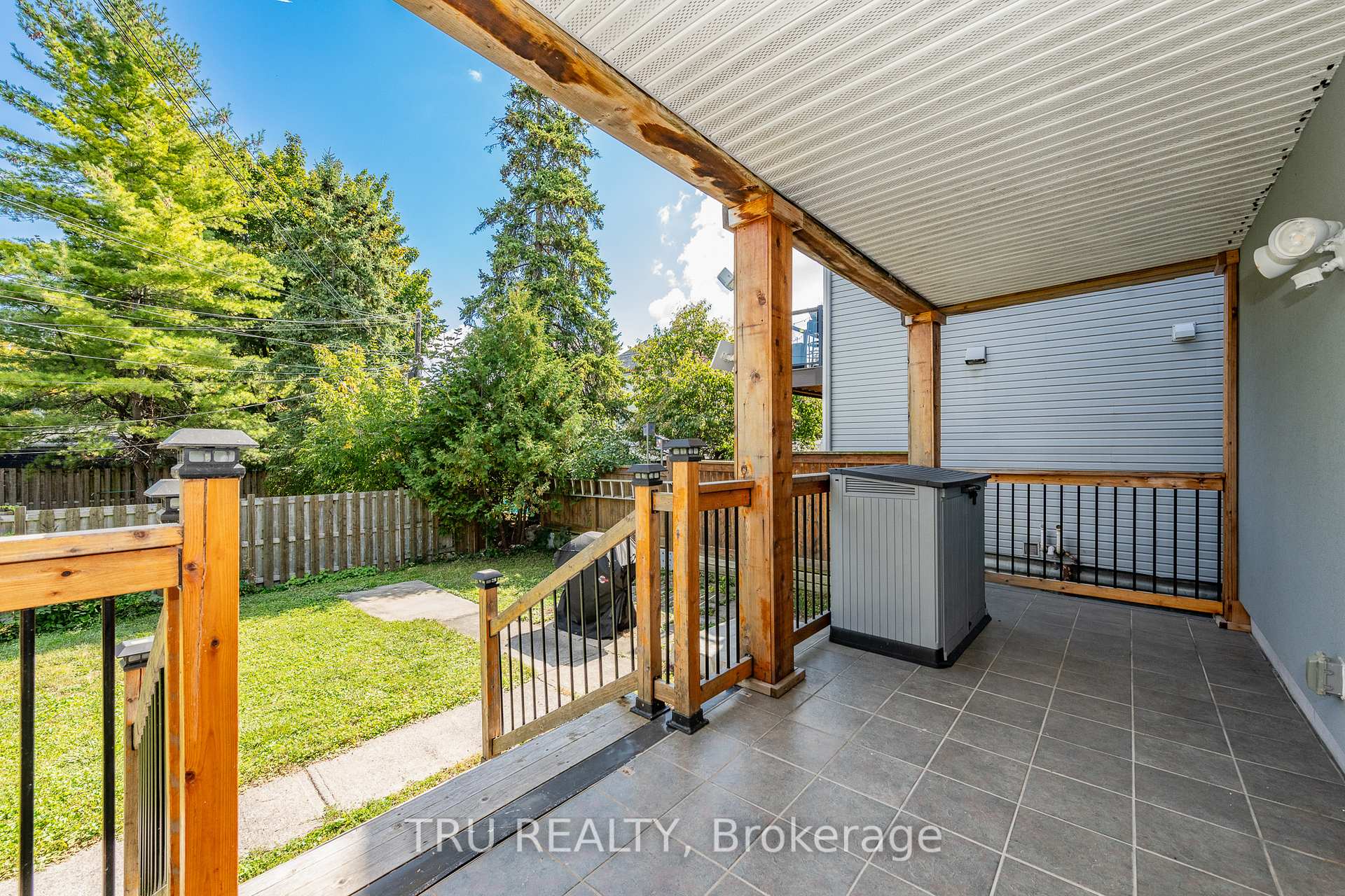 Photo 39 of 381 North River Road, Ottawa, Vanier — HOMEH