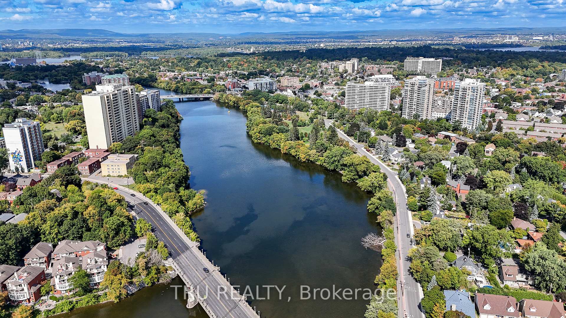 Photo 42 of 381 North River Road, Ottawa, Vanier — HOMEH