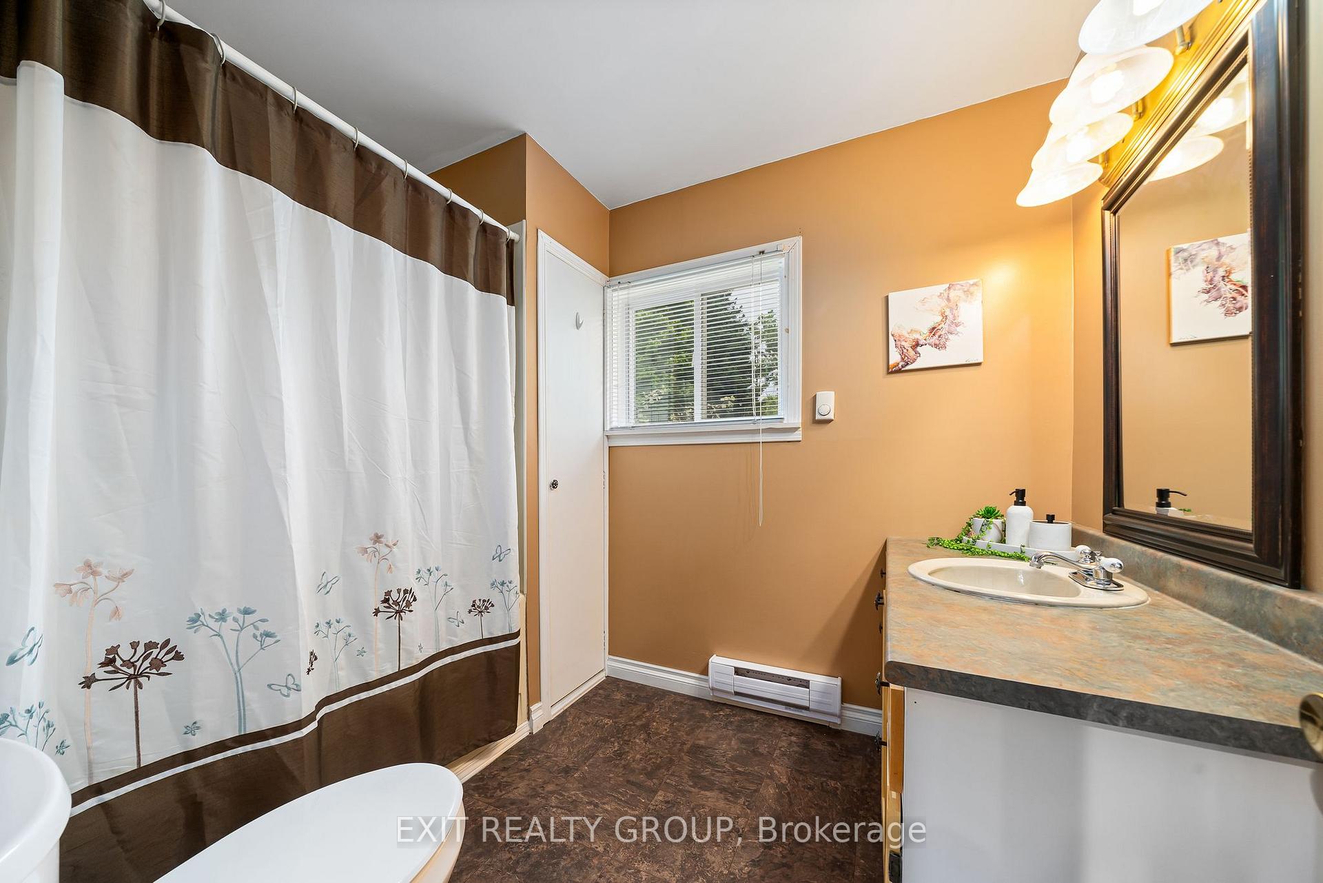 Photo 19 of 168 Trillium Lane, Tweed, Hungerford (Twp) — HOMEH