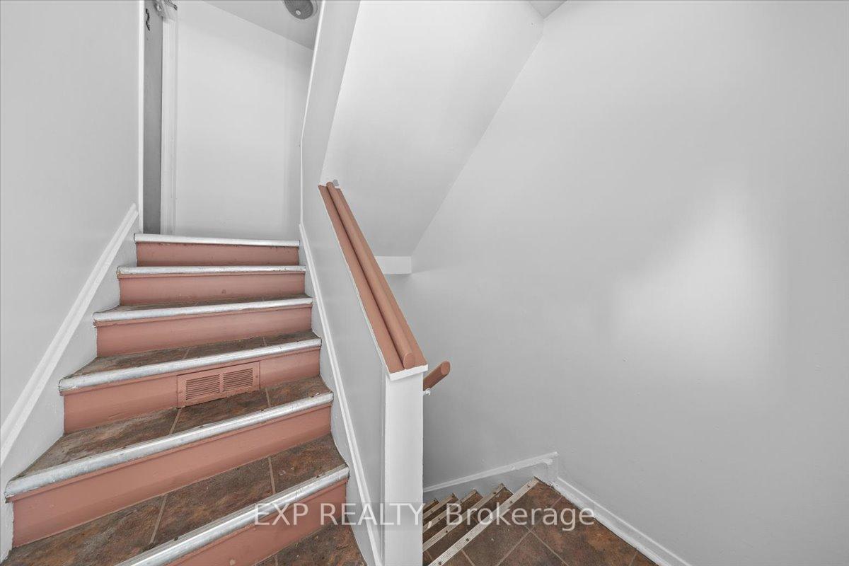Photo 4 of 124 Lebrun Street, Ottawa, Vanier — HOMEH