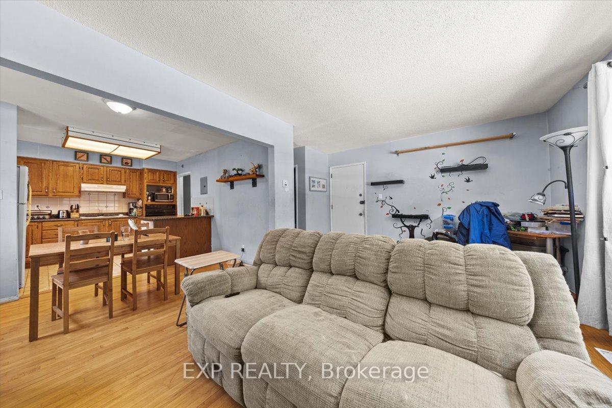 Photo 10 of 124 Lebrun Street, Ottawa, Vanier — HOMEH