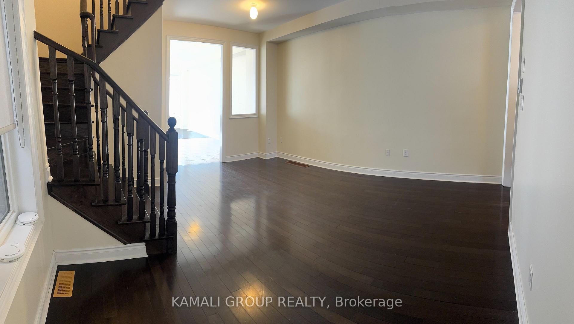 Photo 3 of 135 Lindbergh Drive, Vaughan, Vellore Village — HOMEH