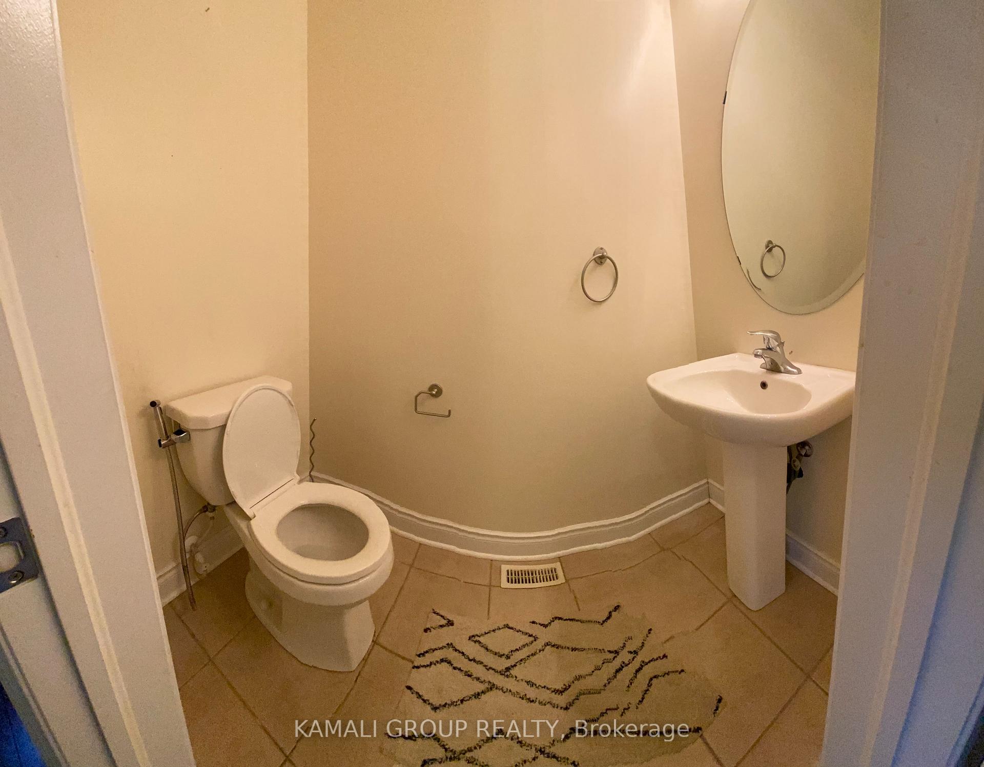 Photo 4 of 135 Lindbergh Drive, Vaughan, Vellore Village — HOMEH