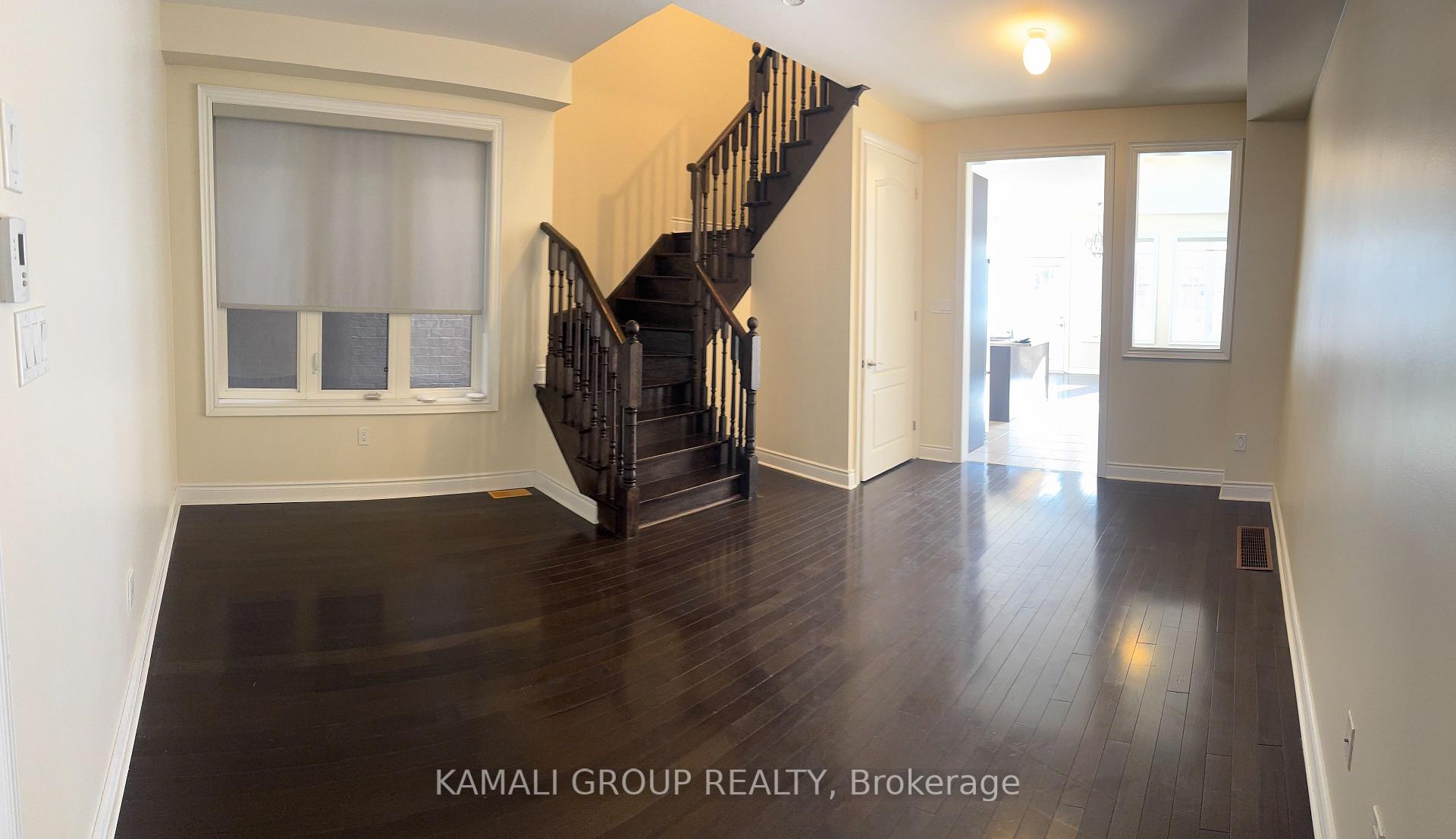 Photo 5 of 135 Lindbergh Drive, Vaughan, Vellore Village — HOMEH
