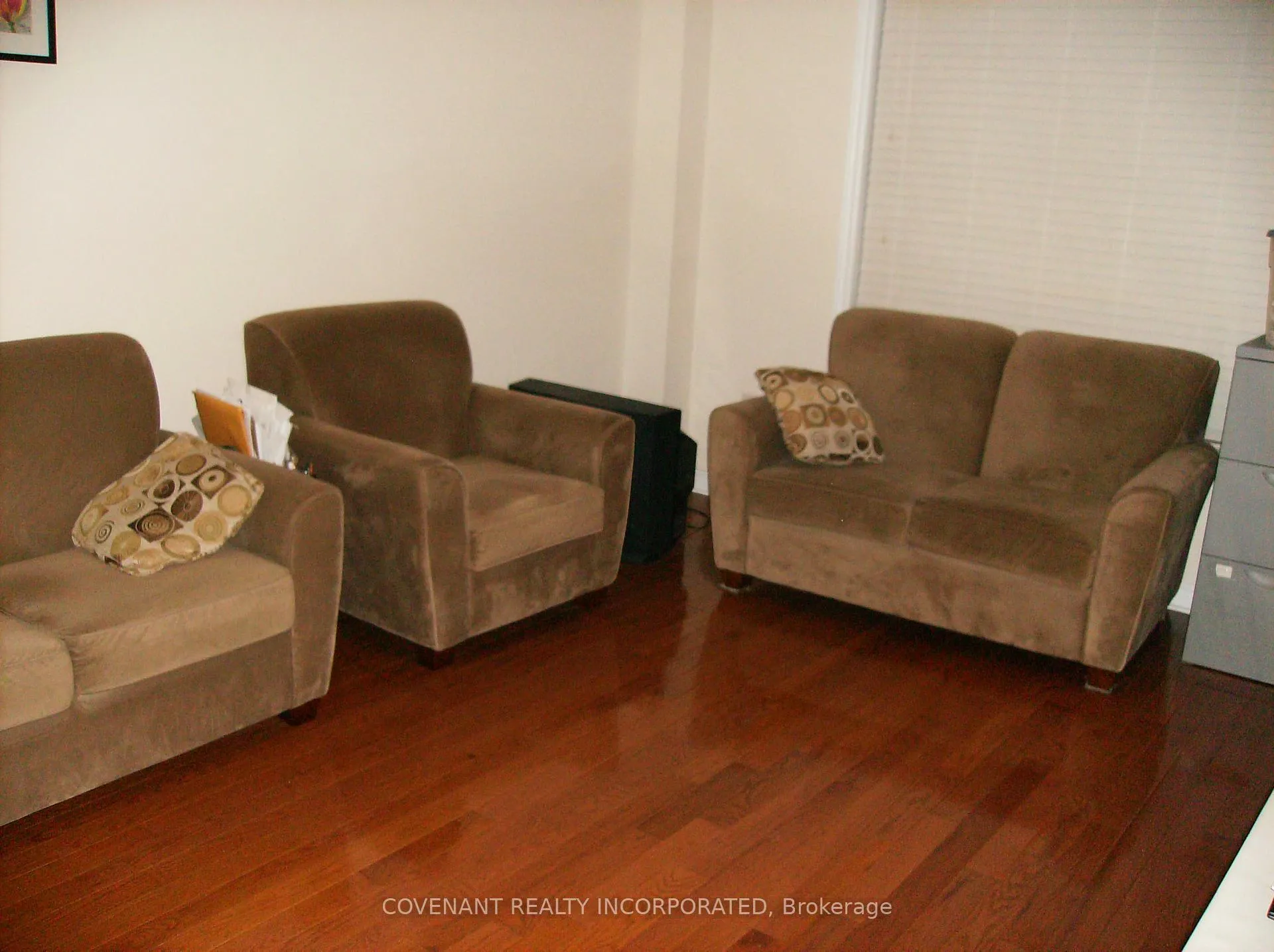 Photo 12 of 51 Campi Road, Vaughan, Vellore Village — HOMEH