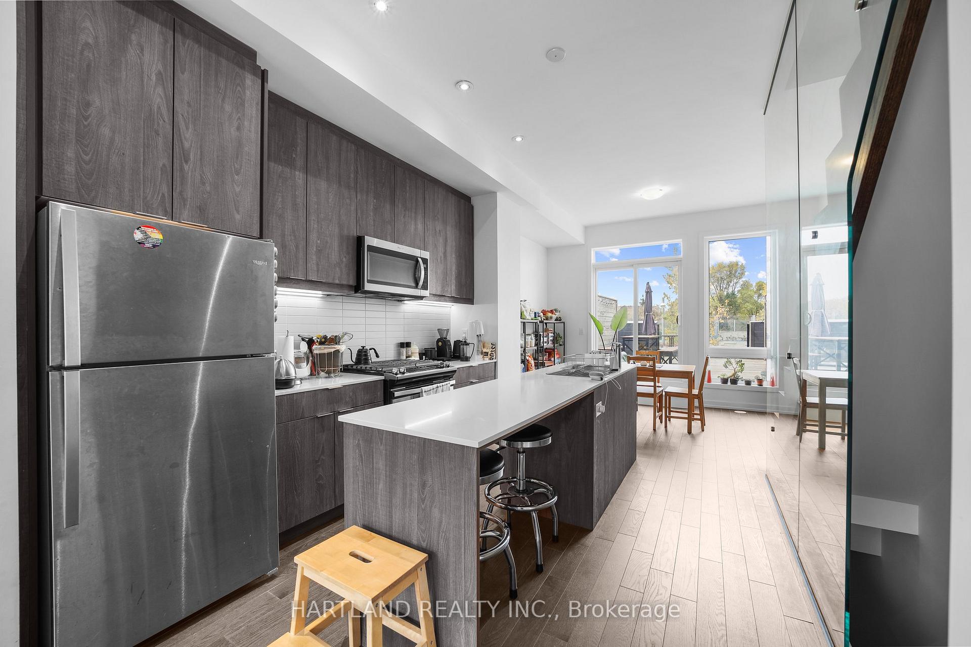 Photo 4 of 32 Perth Avenue, Toronto, Dufferin Grove — HOMEH