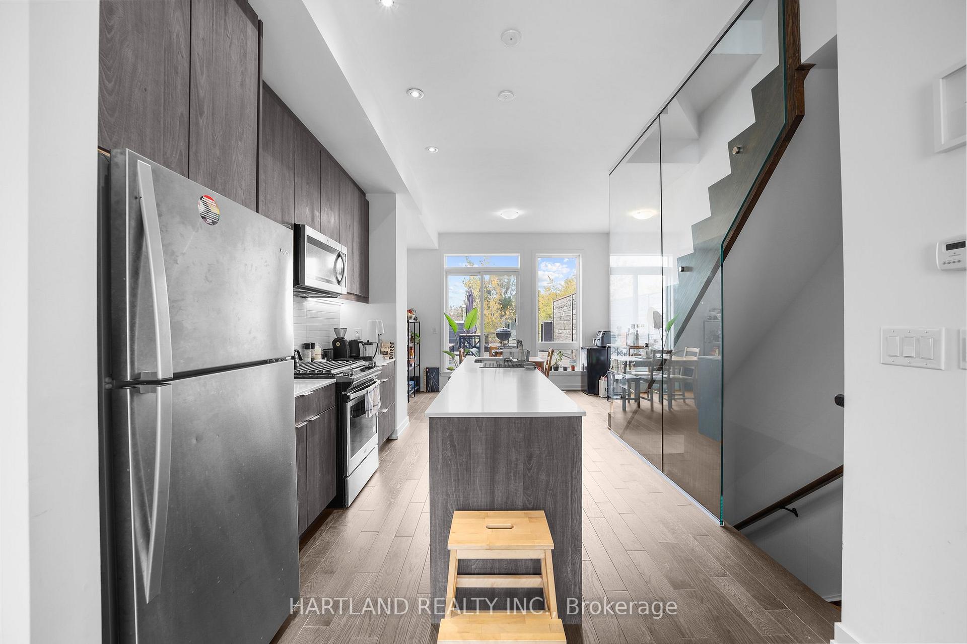 Photo 7 of 32 Perth Avenue, Toronto, Dufferin Grove — HOMEH