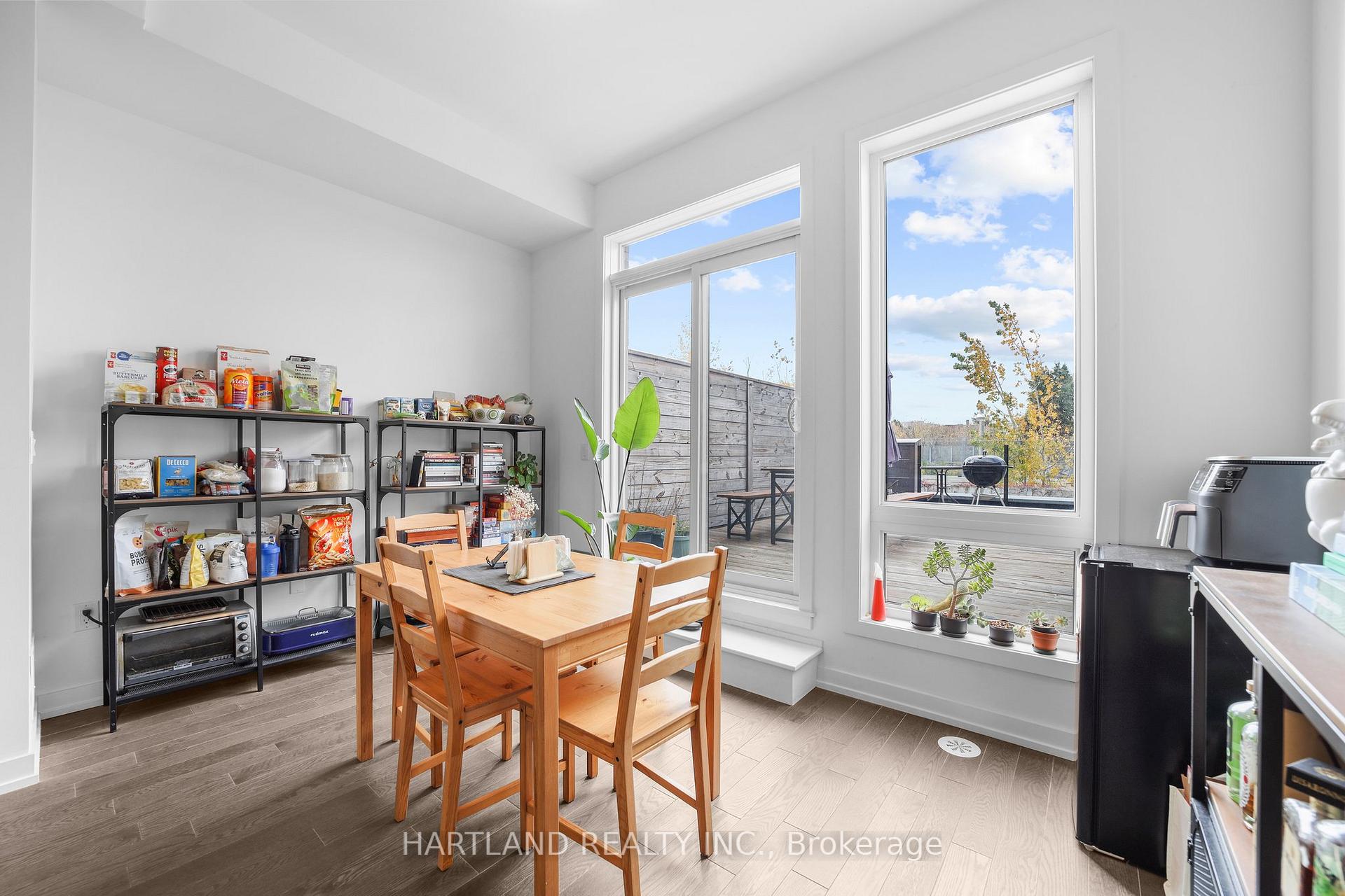 Photo 10 of 32 Perth Avenue, Toronto, Dufferin Grove — HOMEH