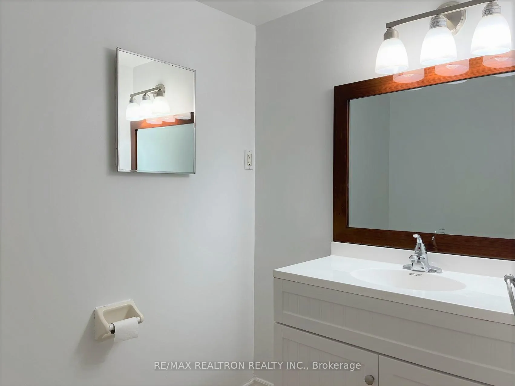 Photo 7 of Unit Lower, 50 Shelbourne Drive, Vaughan, Vellore Village — HOMEH