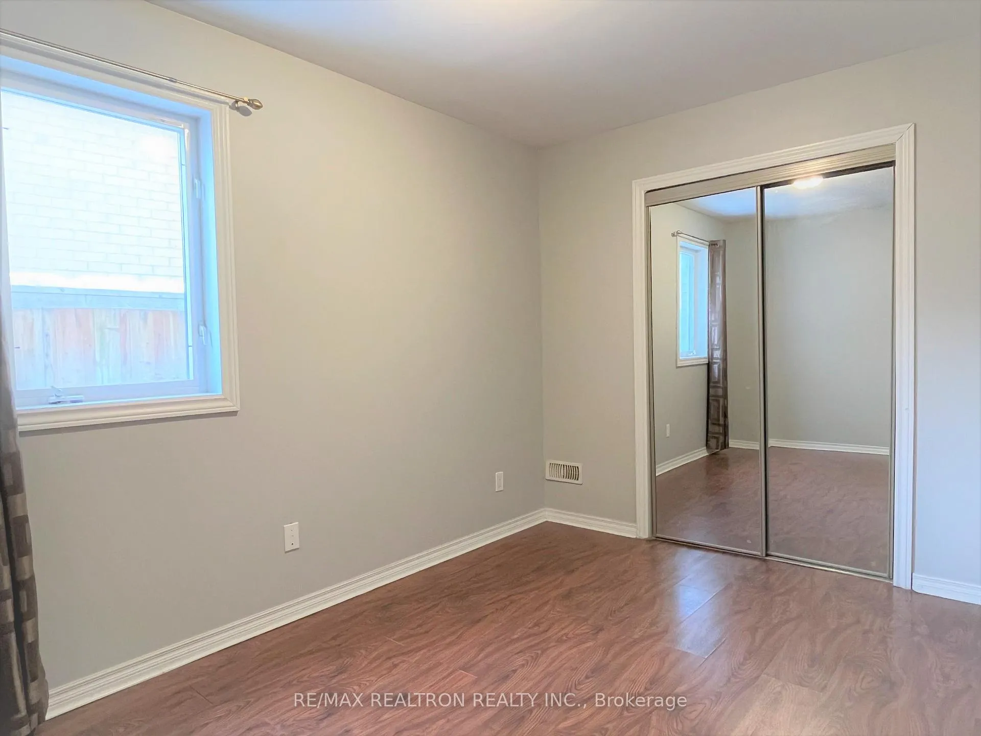 Photo 9 of Unit Lower, 50 Shelbourne Drive, Vaughan, Vellore Village — HOMEH