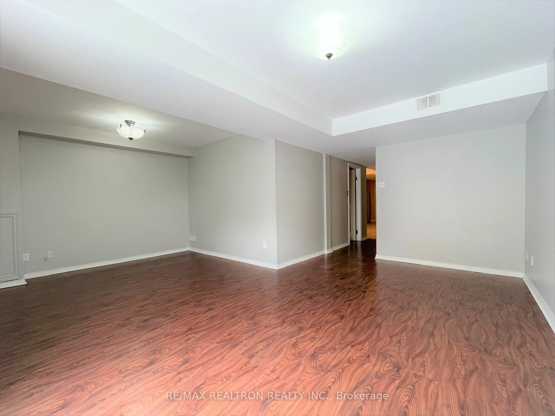 Photo 13 of Unit Lower, 50 Shelbourne Drive, Vaughan, Vellore Village — HOMEH