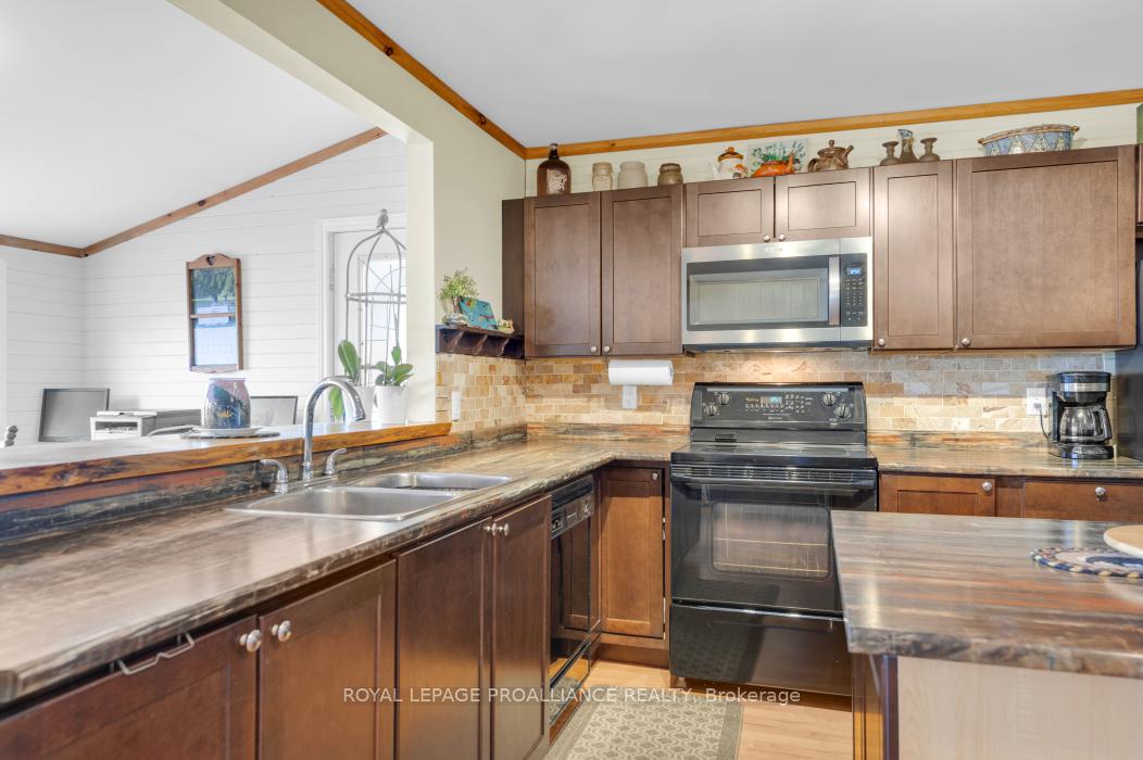 Photo 6 of 88 Sumac Lane, Tweed, Hungerford (Twp) — HOMEH
