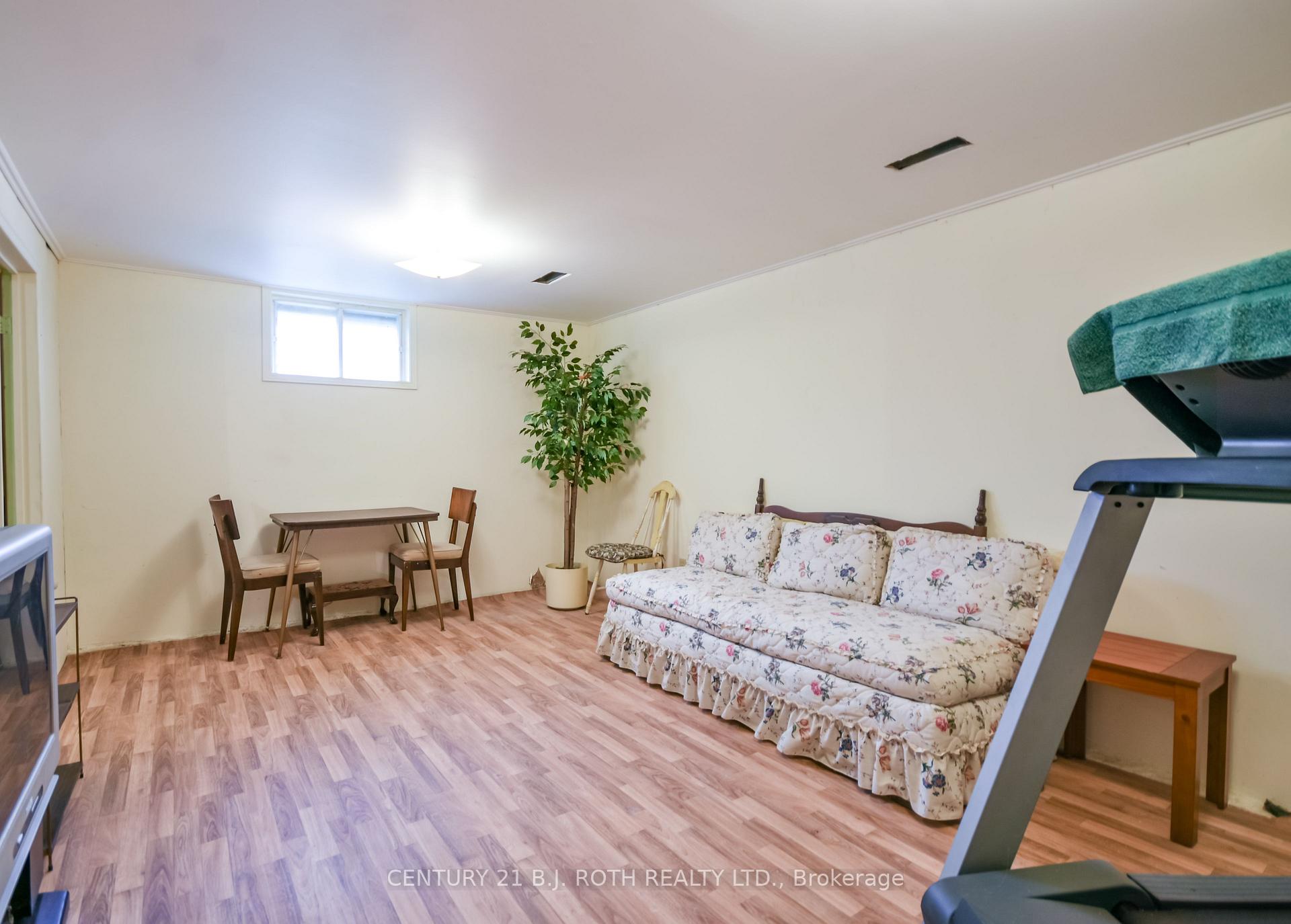 Photo 17 of 164 Cook Street, Barrie, Codrington — HOMEH