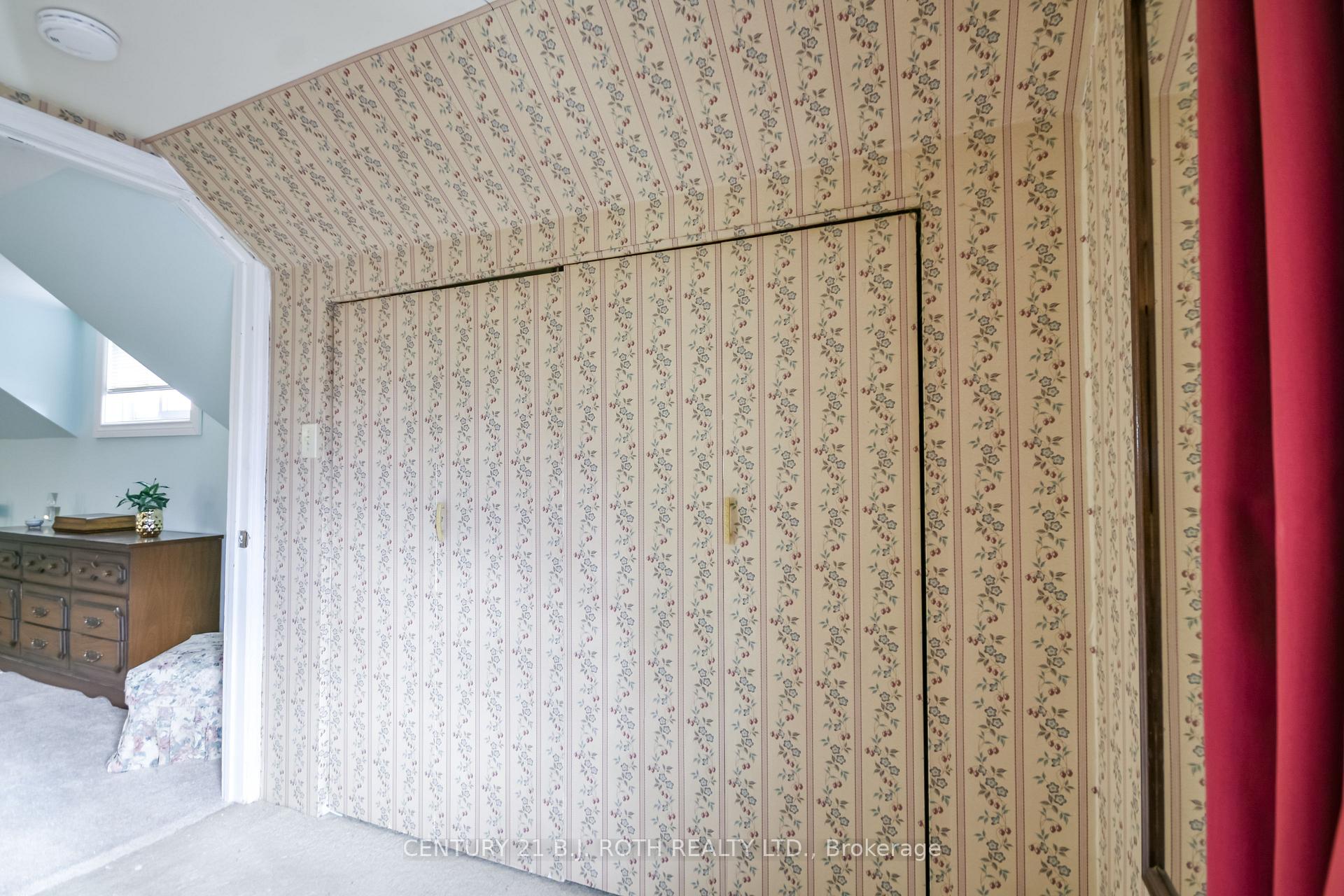 Photo 33 of 164 Cook Street, Barrie, Codrington — HOMEH