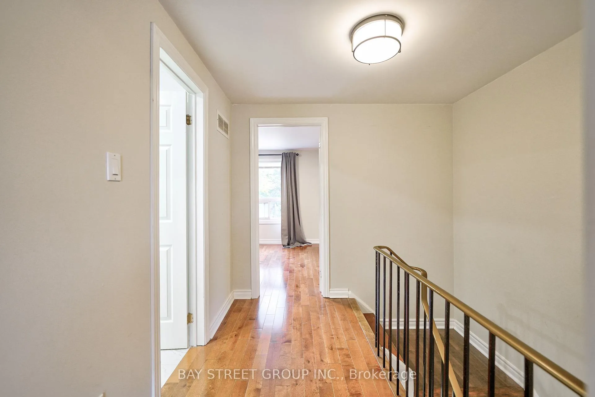 Photo 20 of 105 Patrice Crescent, Vaughan, Crestwood-Springfarm-Yorkhill — HOMEH