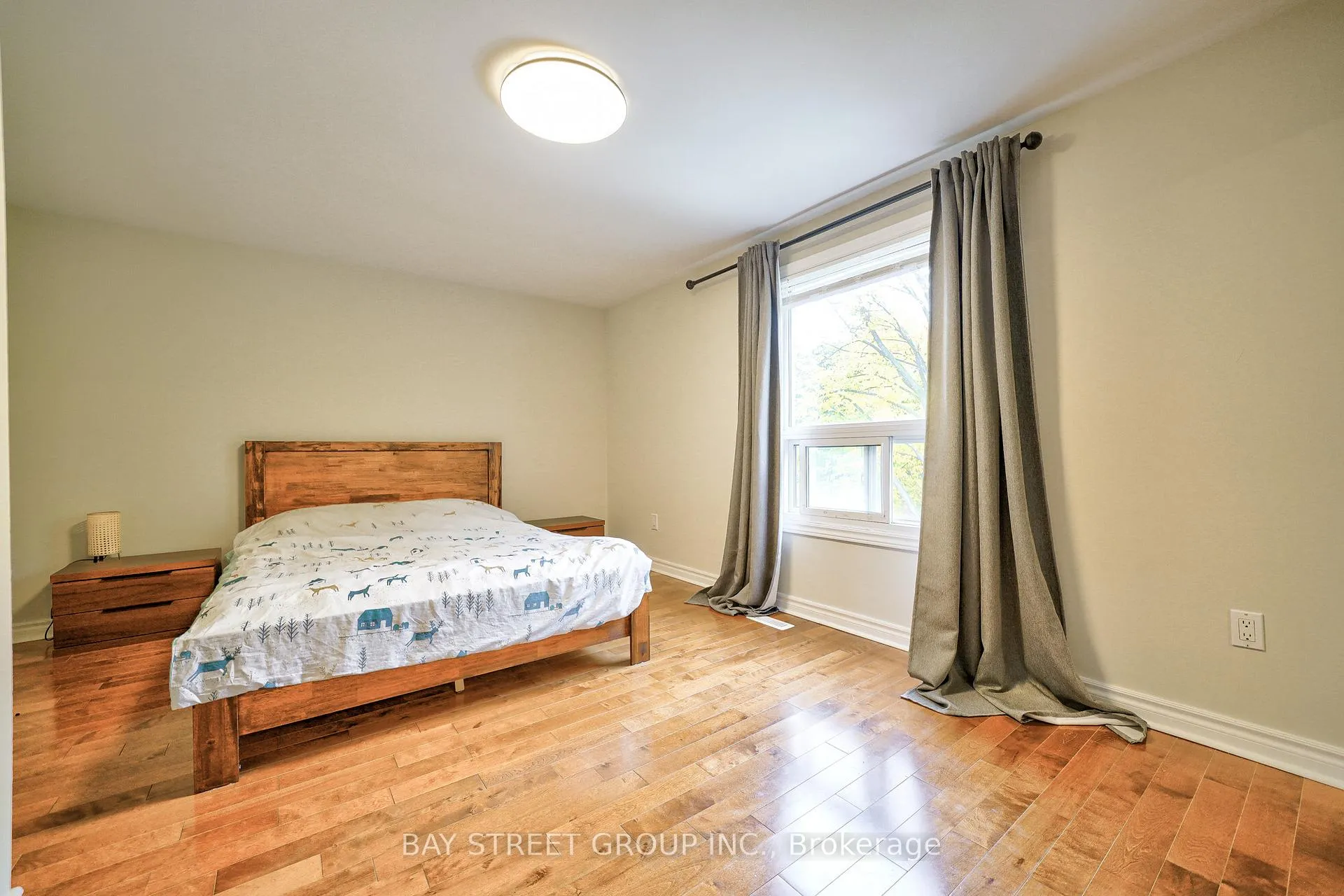 Photo 21 of 105 Patrice Crescent, Vaughan, Crestwood-Springfarm-Yorkhill — HOMEH