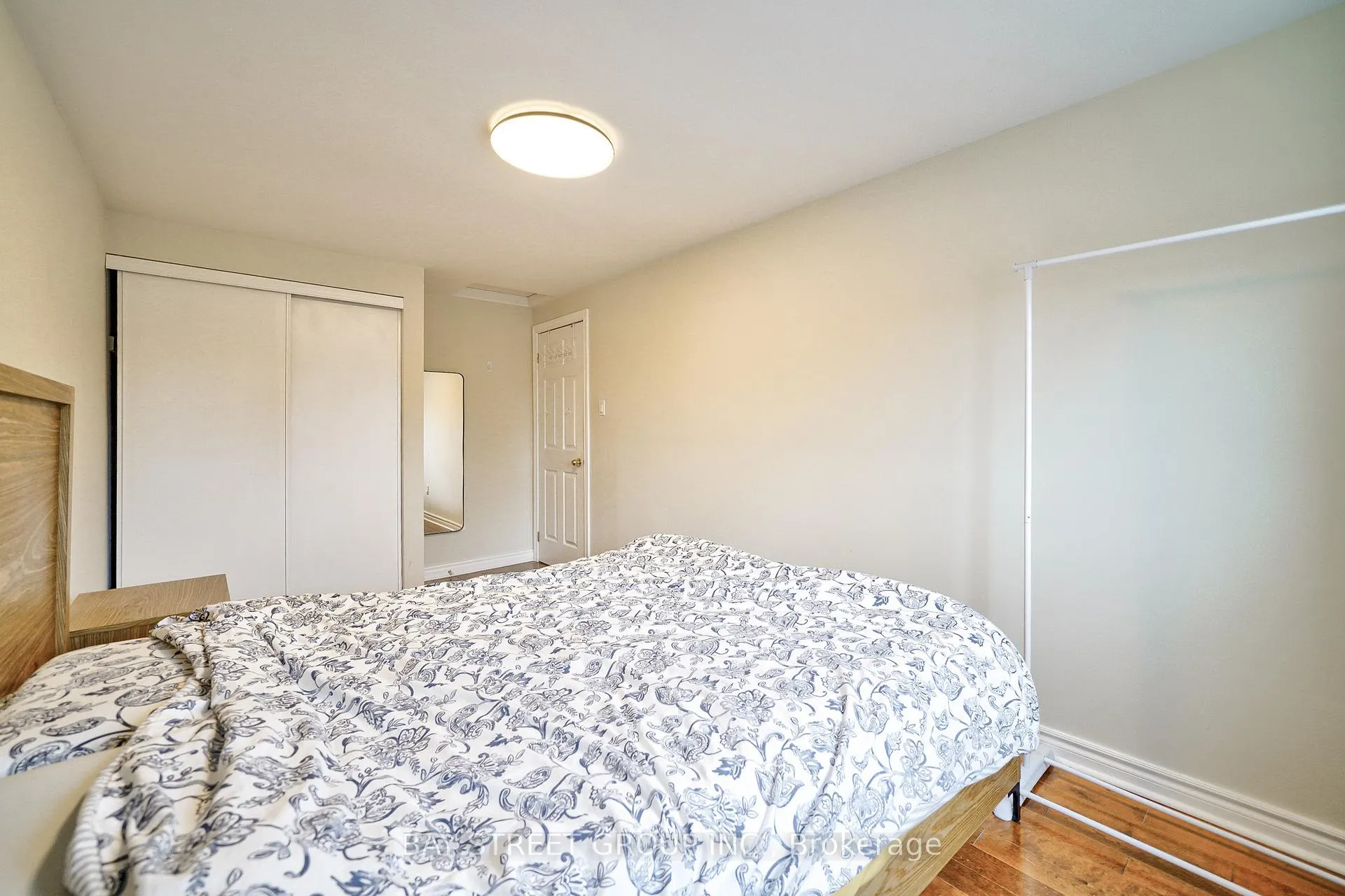 Photo 27 of 105 Patrice Crescent, Vaughan, Crestwood-Springfarm-Yorkhill — HOMEH
