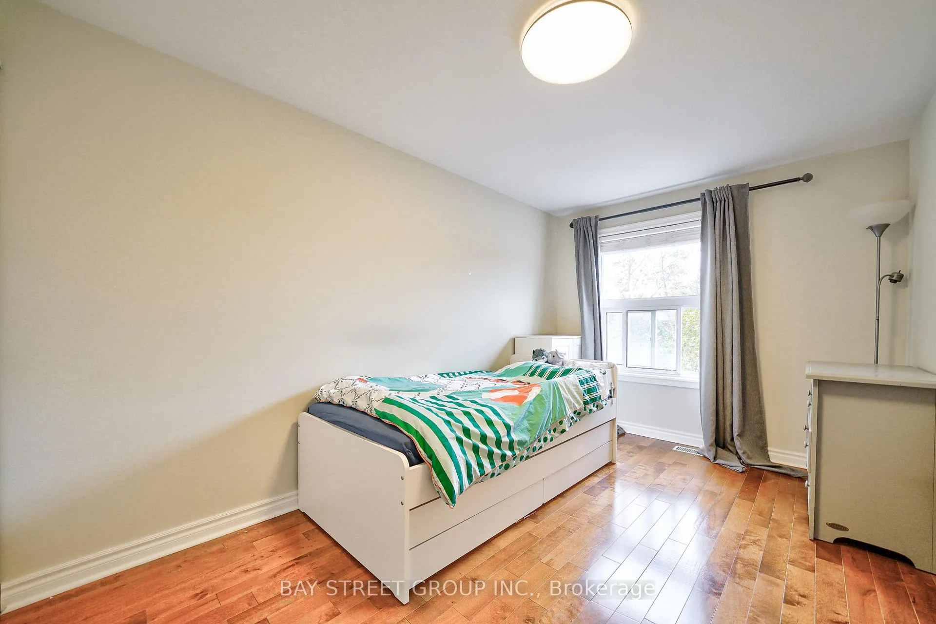 Photo 28 of 105 Patrice Crescent, Vaughan, Crestwood-Springfarm-Yorkhill — HOMEH