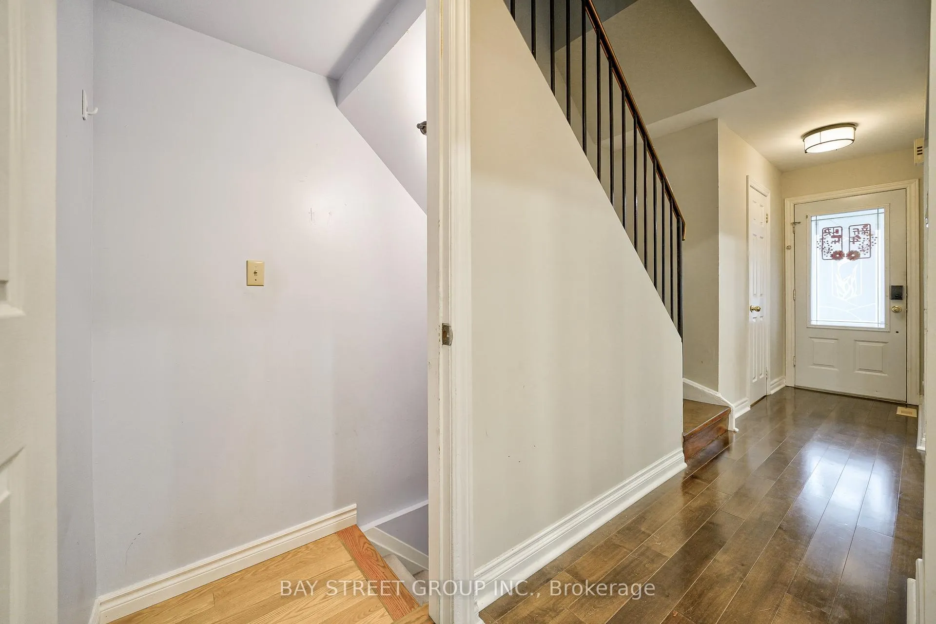 Photo 31 of 105 Patrice Crescent, Vaughan, Crestwood-Springfarm-Yorkhill — HOMEH