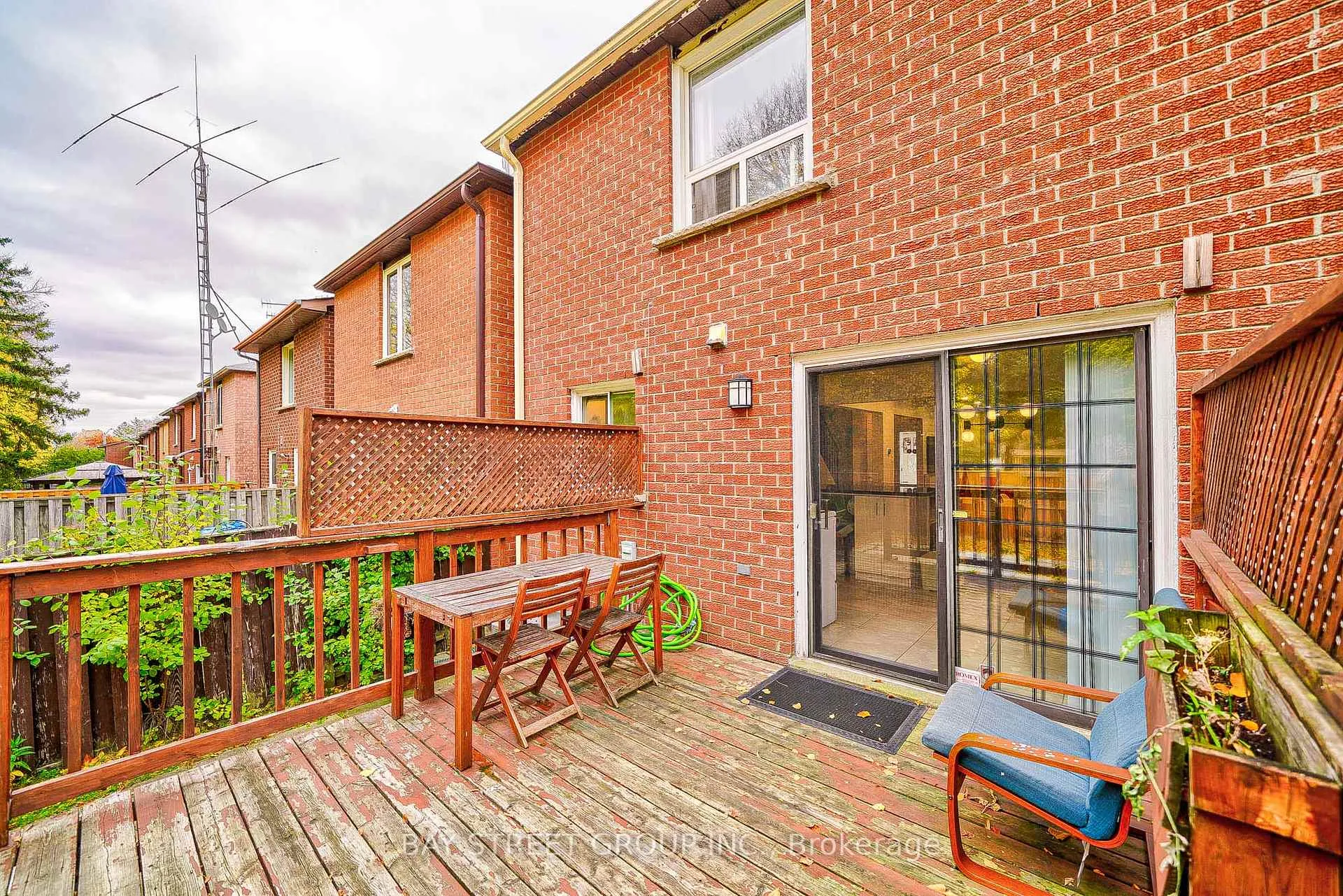 Photo 41 of 105 Patrice Crescent, Vaughan, Crestwood-Springfarm-Yorkhill — HOMEH