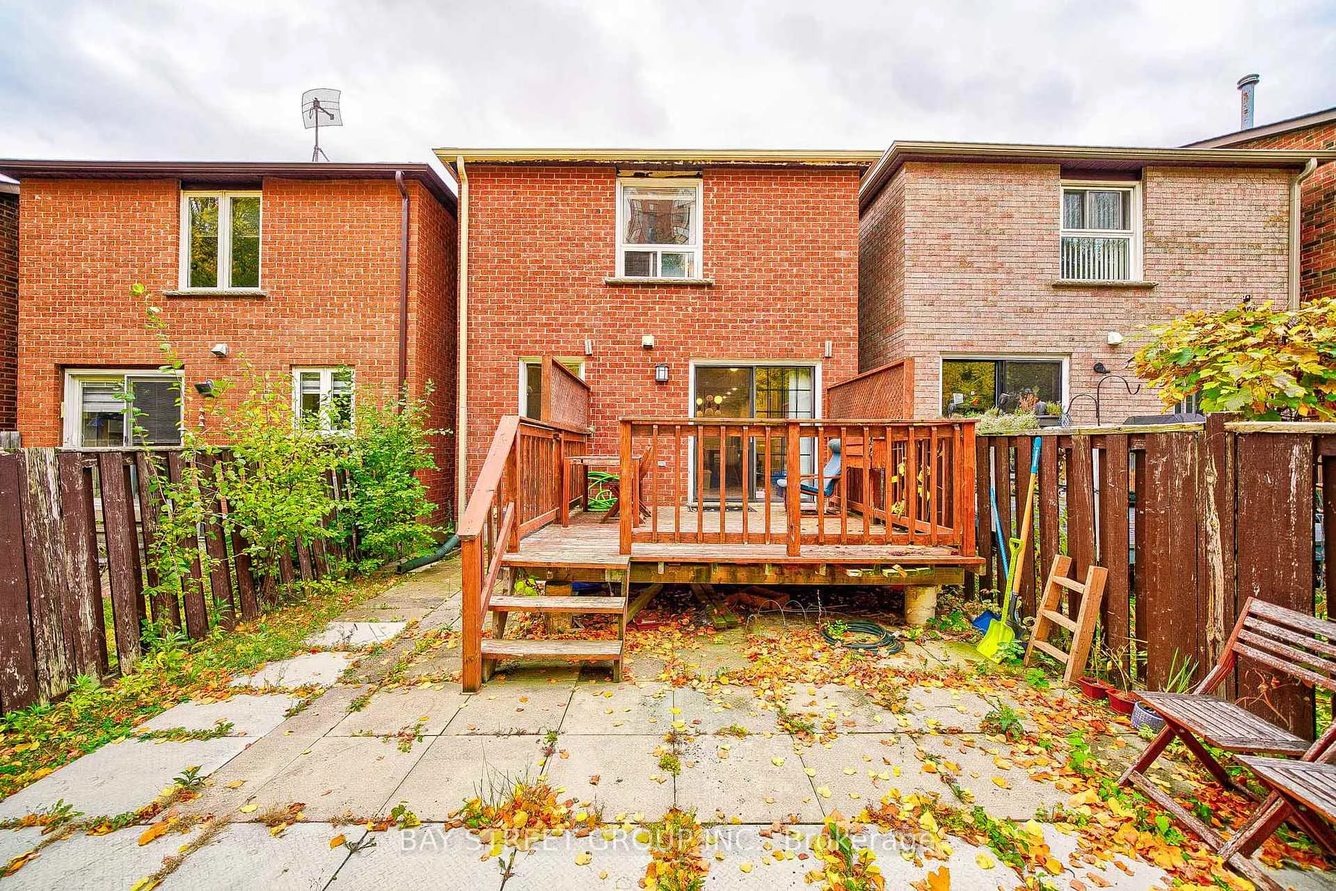 Photo 45 of 105 Patrice Crescent, Vaughan, Crestwood-Springfarm-Yorkhill — HOMEH