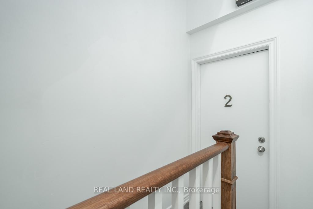Photo 1 of Unit Upper, 518 Manning Avenue, Toronto, Palmerston-Little Italy — HOMEH