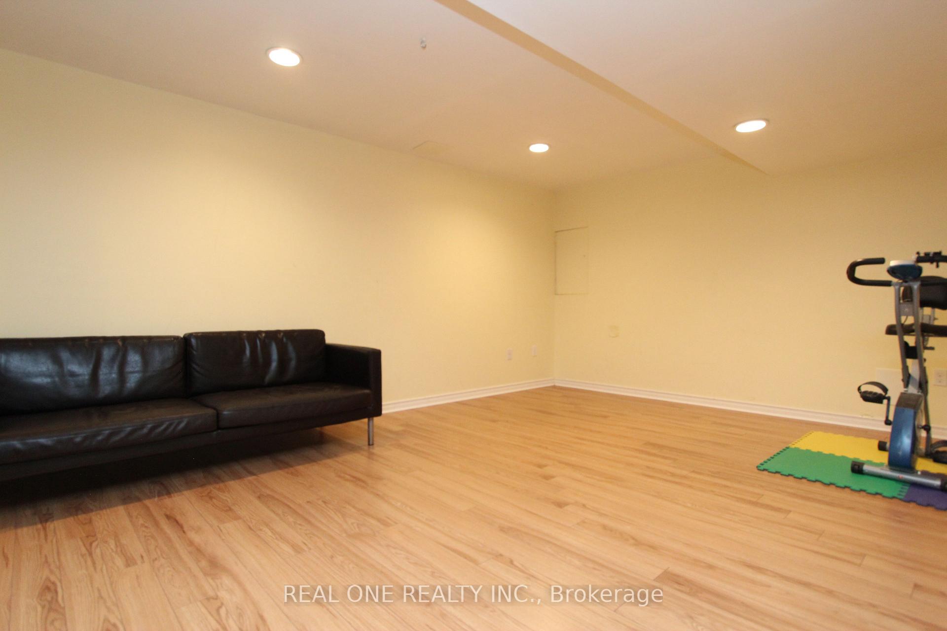Photo 23 of 51 Forest Run Boulevard, Vaughan, Patterson — HOMEH