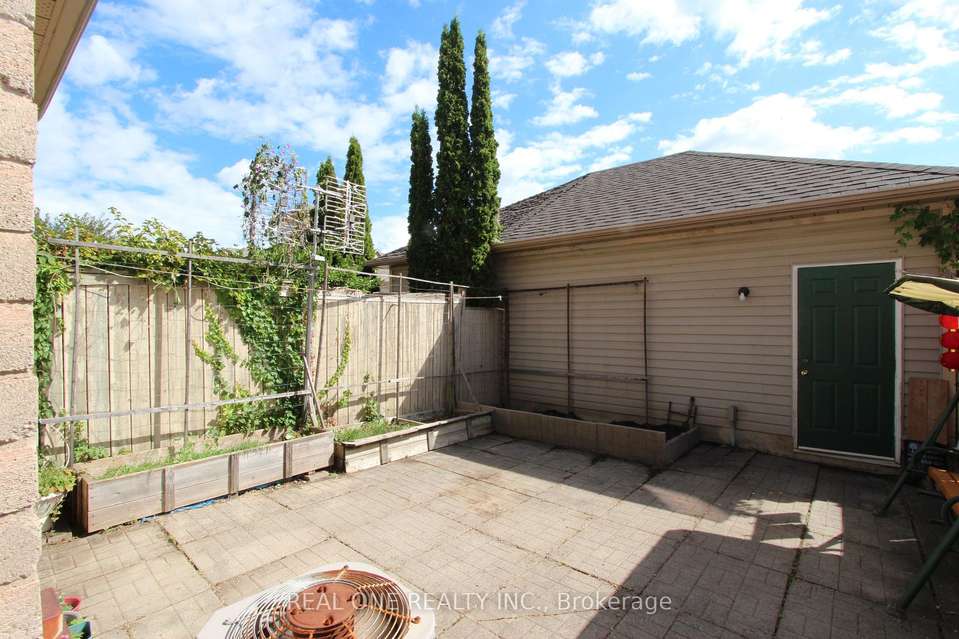 Photo 26 of 51 Forest Run Boulevard, Vaughan, Patterson — HOMEH