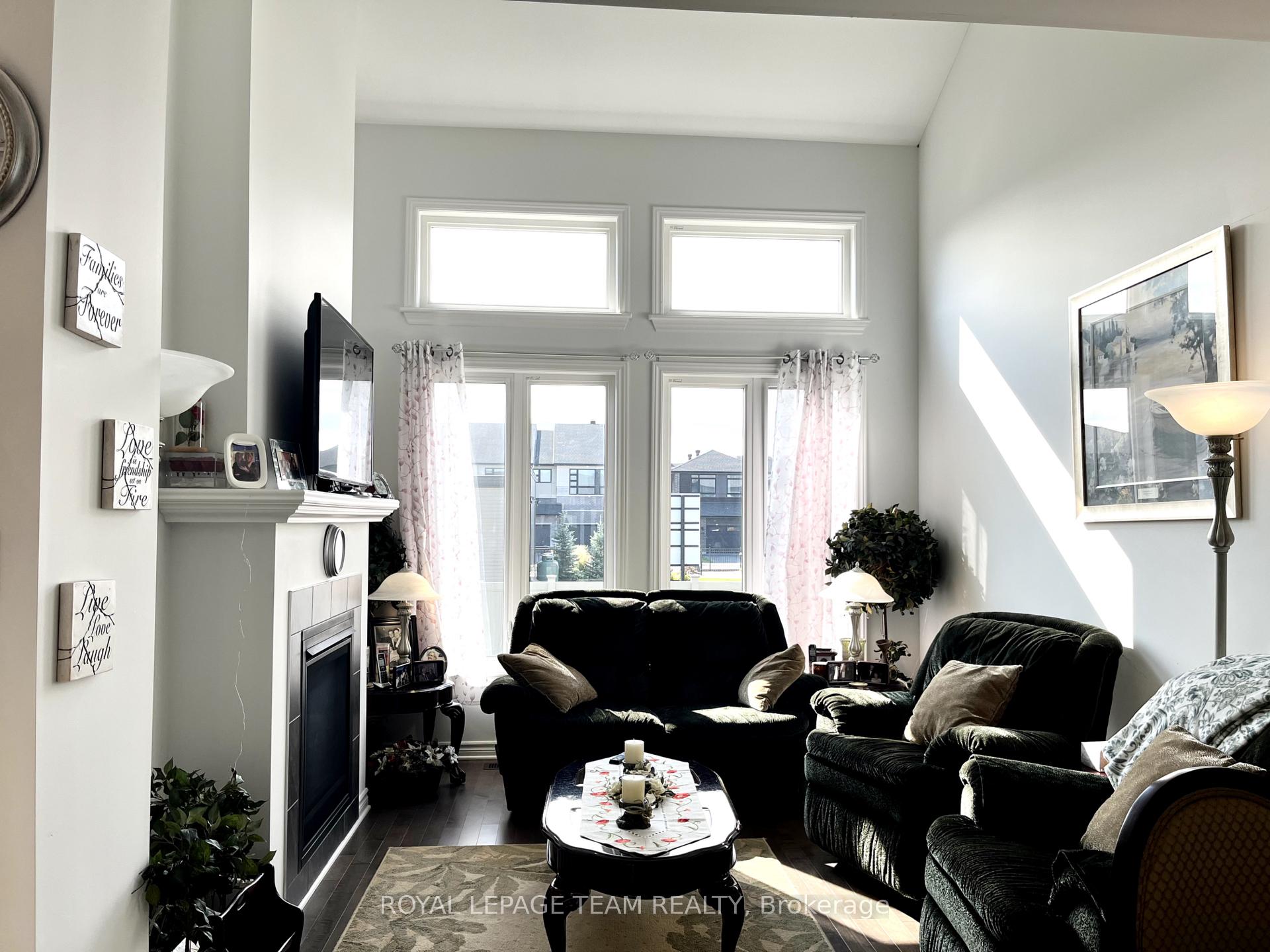 Photo 11 of 623 Capricorn Circle, Ottawa, Riverside South/Gloucester Glen — HOMEH