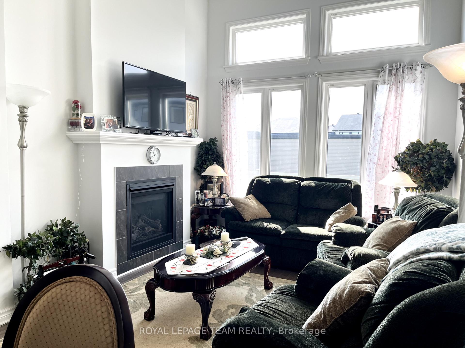 Photo 12 of 623 Capricorn Circle, Ottawa, Riverside South/Gloucester Glen — HOMEH