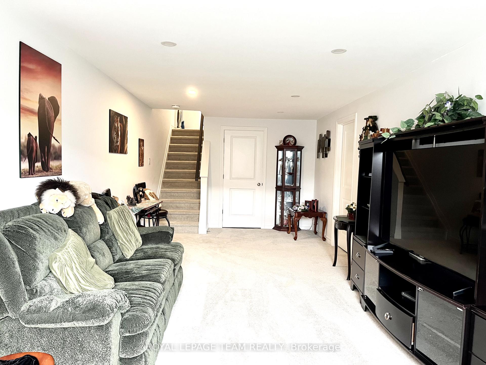 Photo 25 of 623 Capricorn Circle, Ottawa, Riverside South/Gloucester Glen — HOMEH