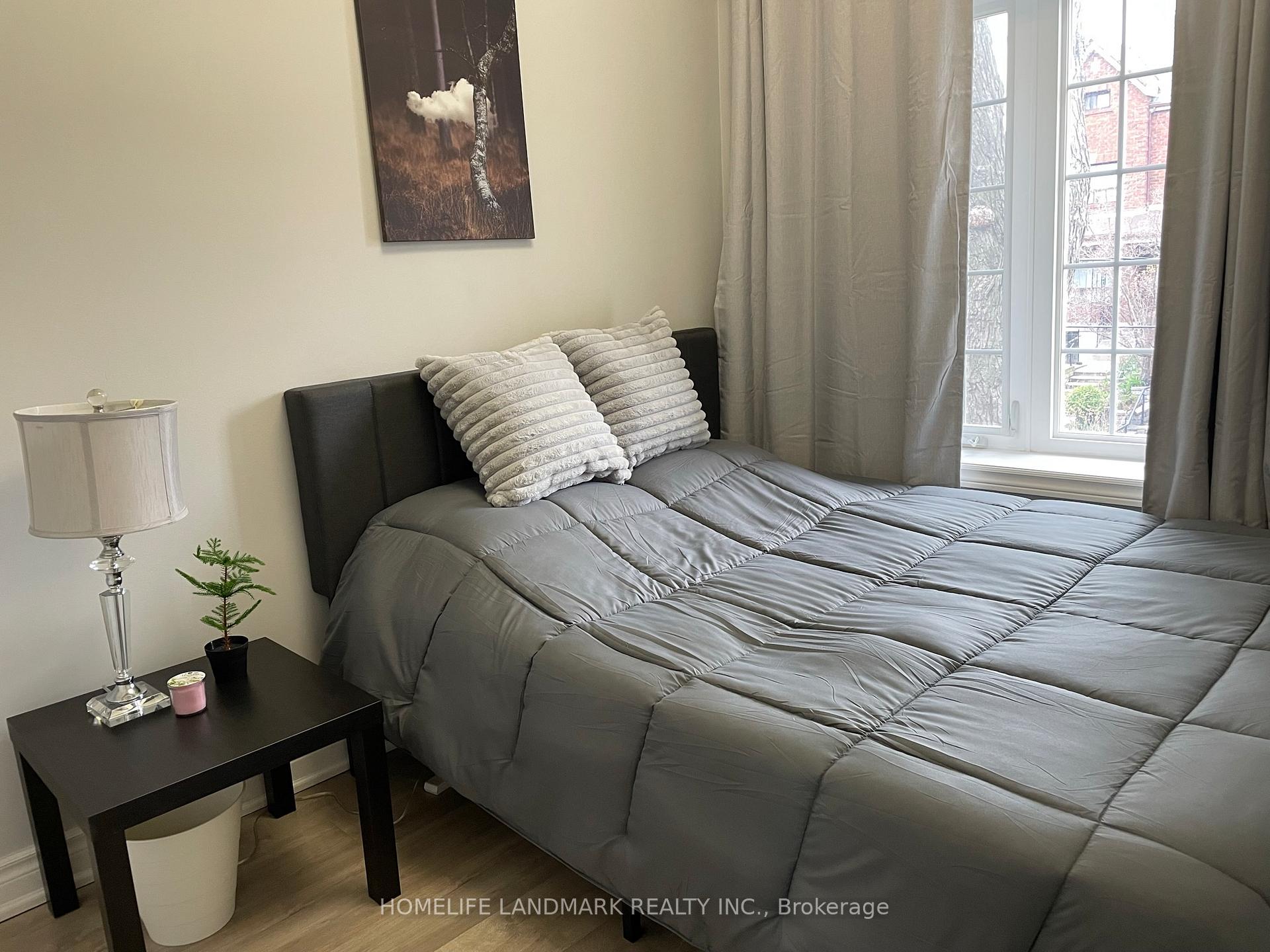 Photo 5 of 465 Shaw Street, Toronto, Palmerston-Little Italy — HOMEH