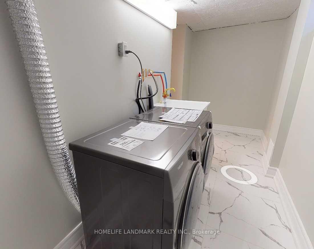 Photo 2 of 465 Shaw Street, Toronto, Palmerston-Little Italy — HOMEH