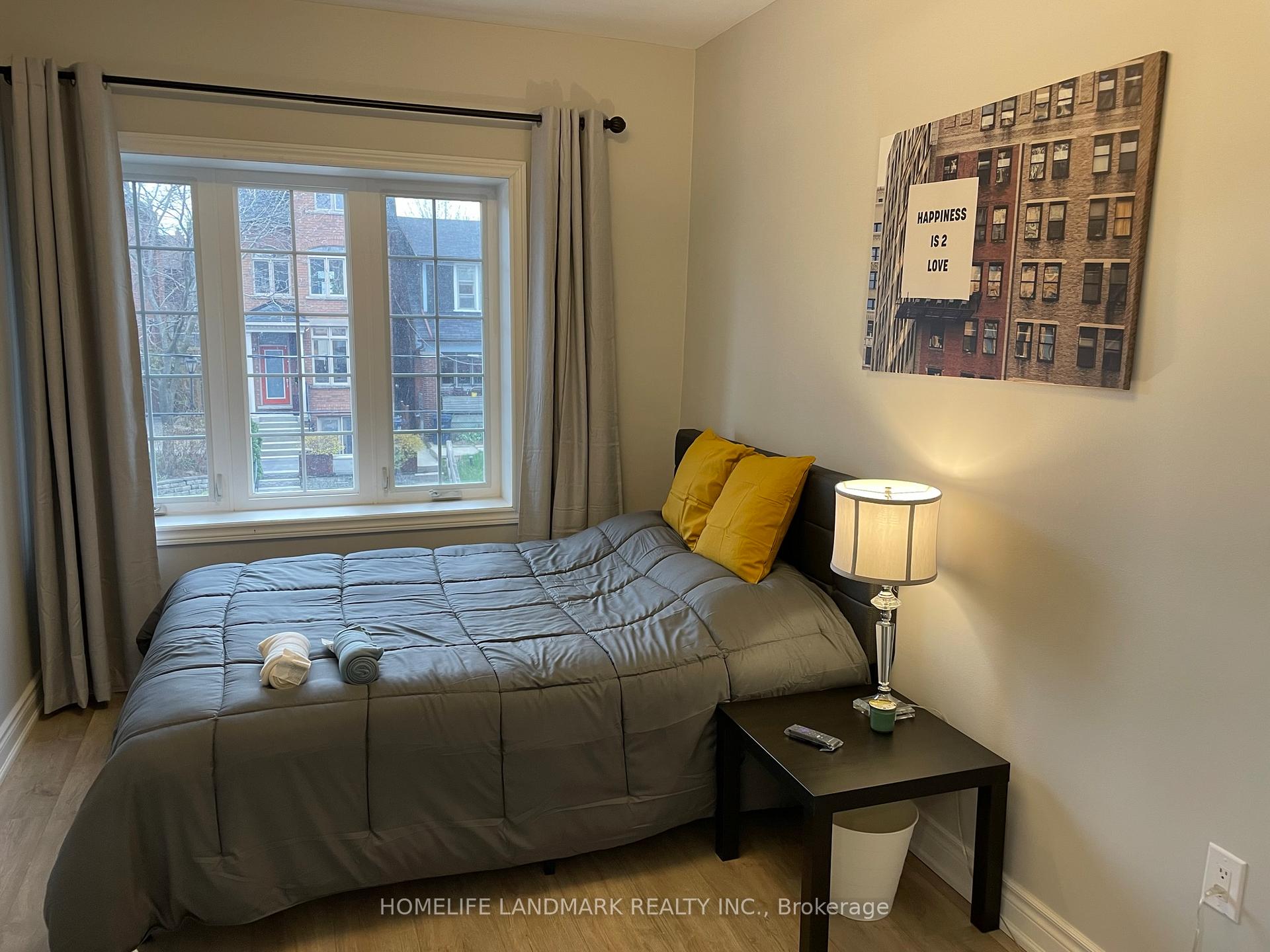 Photo 8 of 465 Shaw Street, Toronto, Palmerston-Little Italy — HOMEH